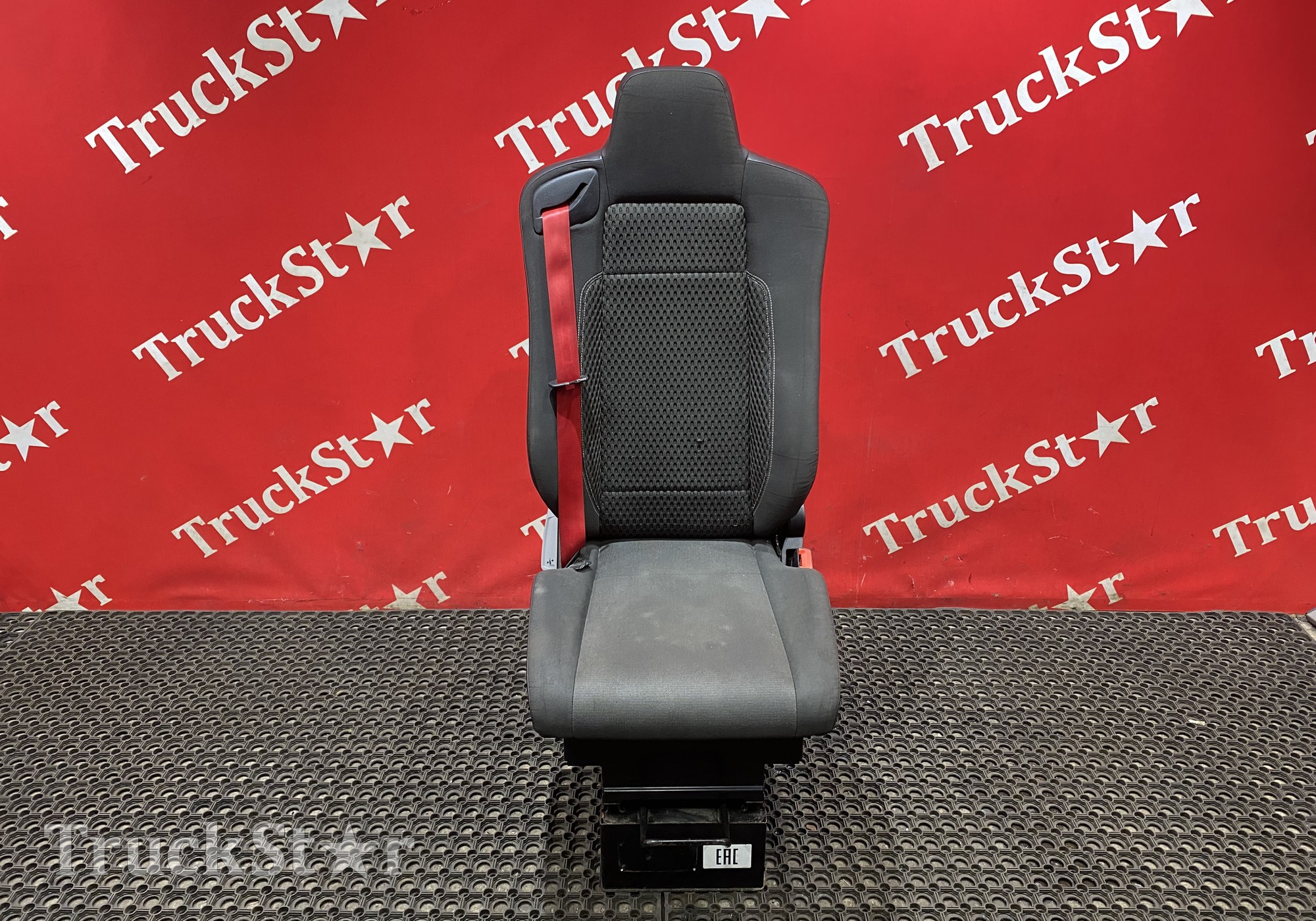 7423676044 Сиденье пассажирское механическое 2020г для Renault T (с 2013)