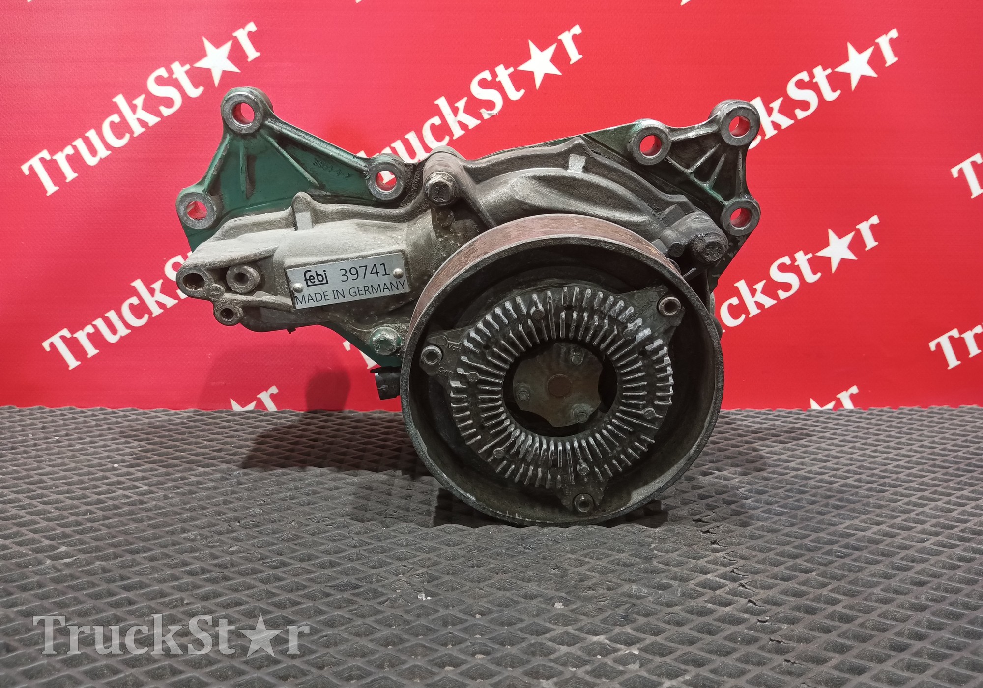 21030340 Насос водяной (помпа) для Volvo FH