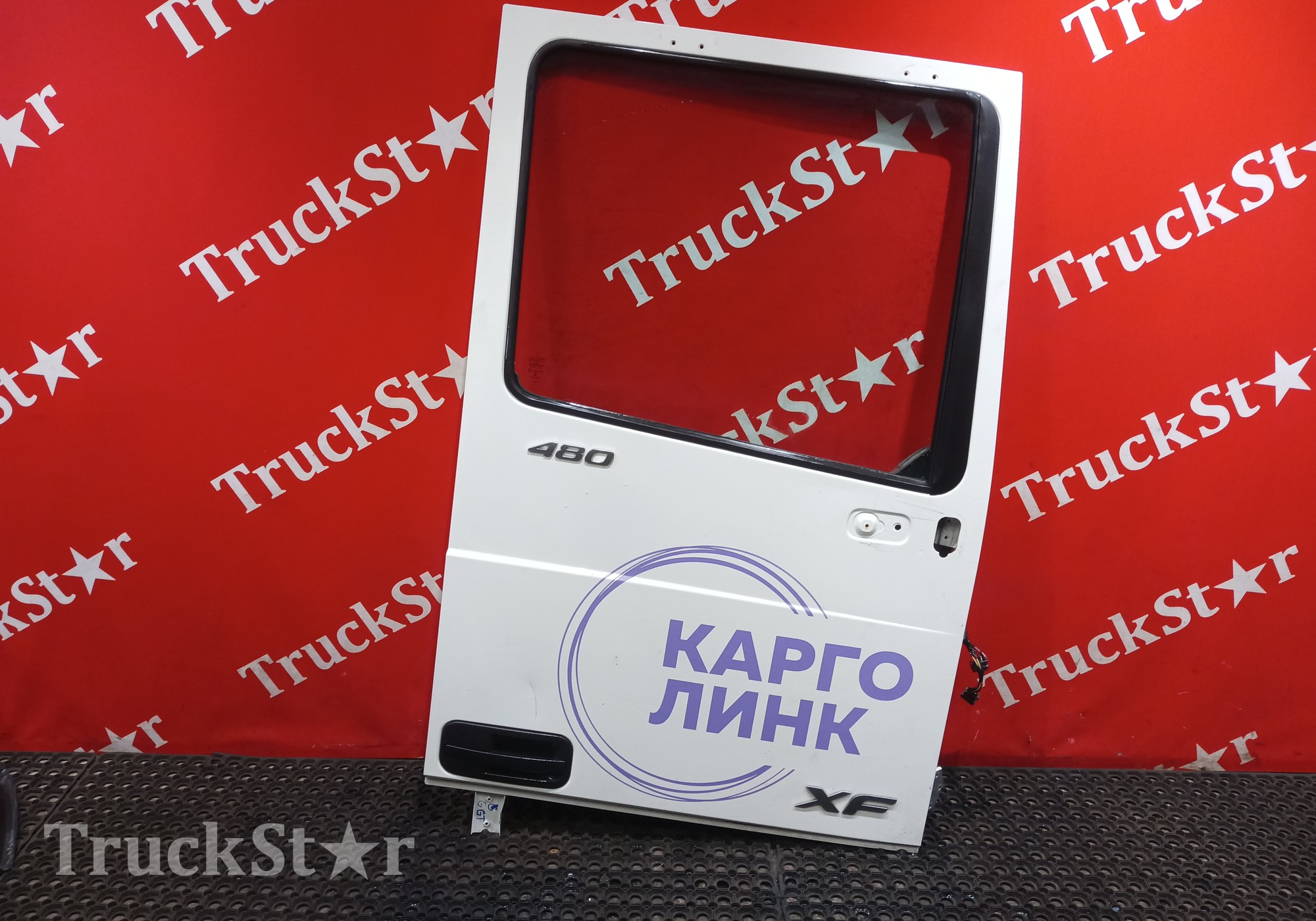 1881863 Дверь правая 2021 год для Daf XF106 (с 2012)