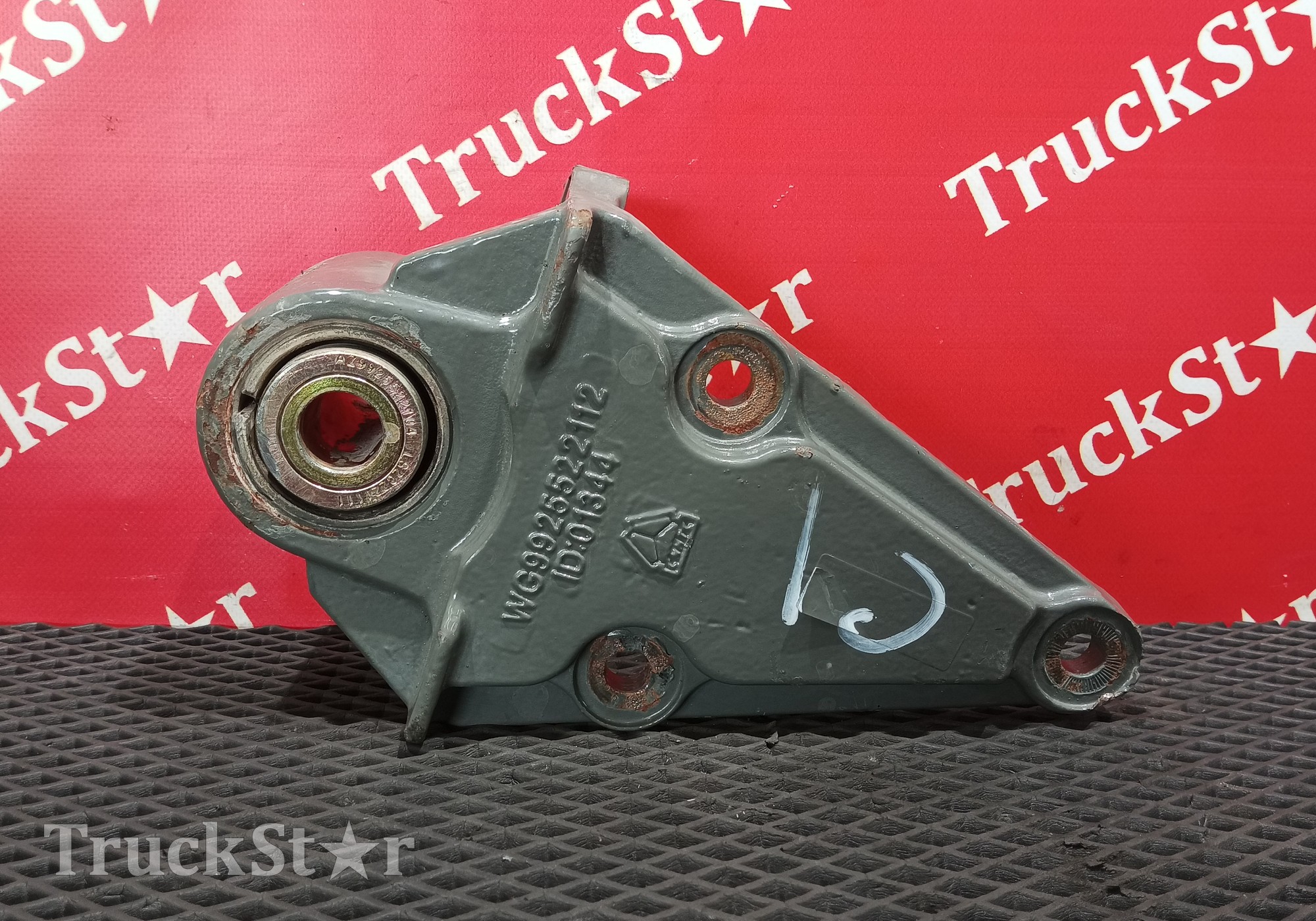WG9925522112 Кронштейн рессоры 2023г. для Sinotruk Sitrak C7H MAX