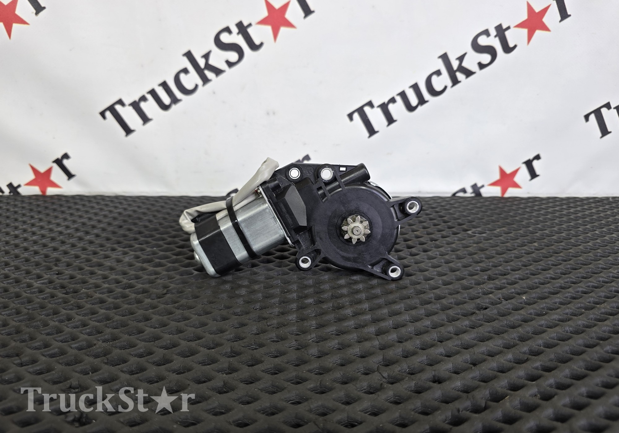 811W6264560530 Моторчик стеклоподъемника левый 2023г. для Sinotruk Sitrak C7H