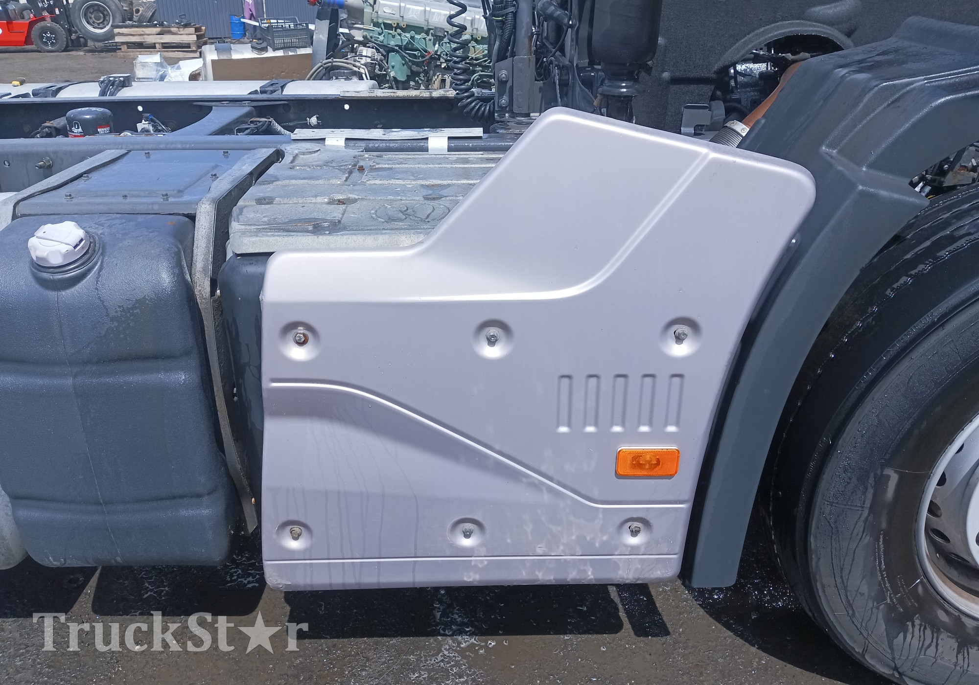 7422495990 Глушитель основной 2016г для Renault T (с 2013)
