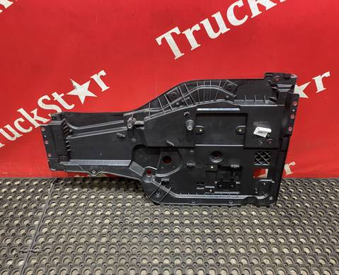712W626456252 Кронштейн стеклоподъемника правый 2022г для Sinotruk Sitrak C7H MAX
