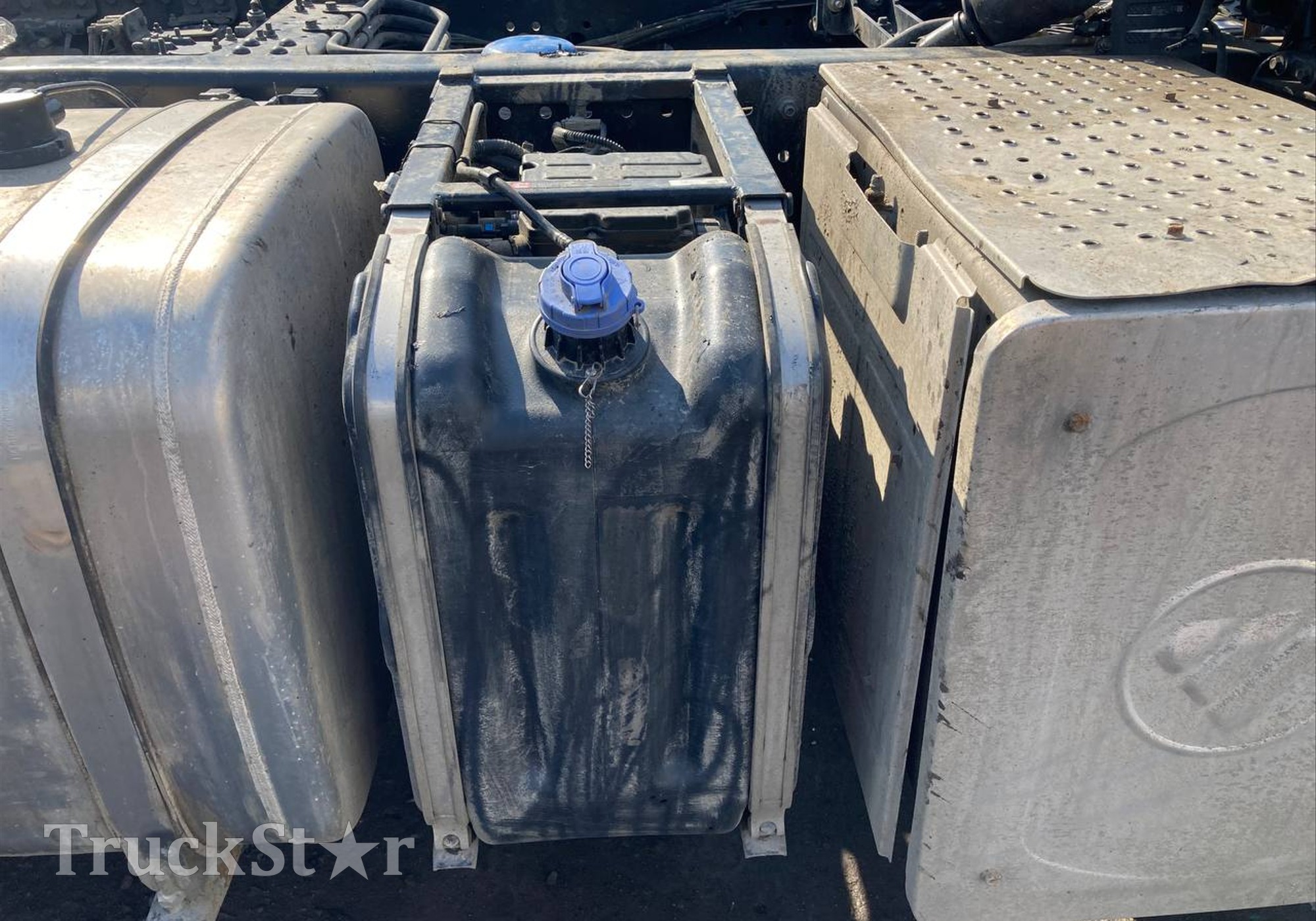 A059L545 Бак AdBlue 65L 2023г для Foton Auman EST