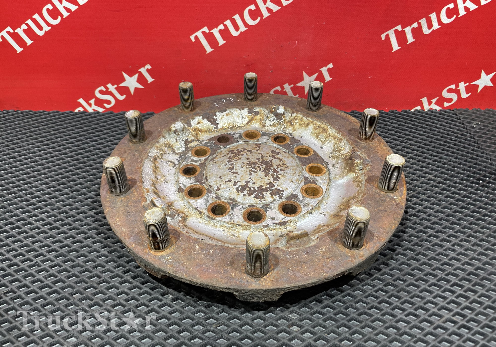 81443013194 Фланец передней ступицы для Man TGM