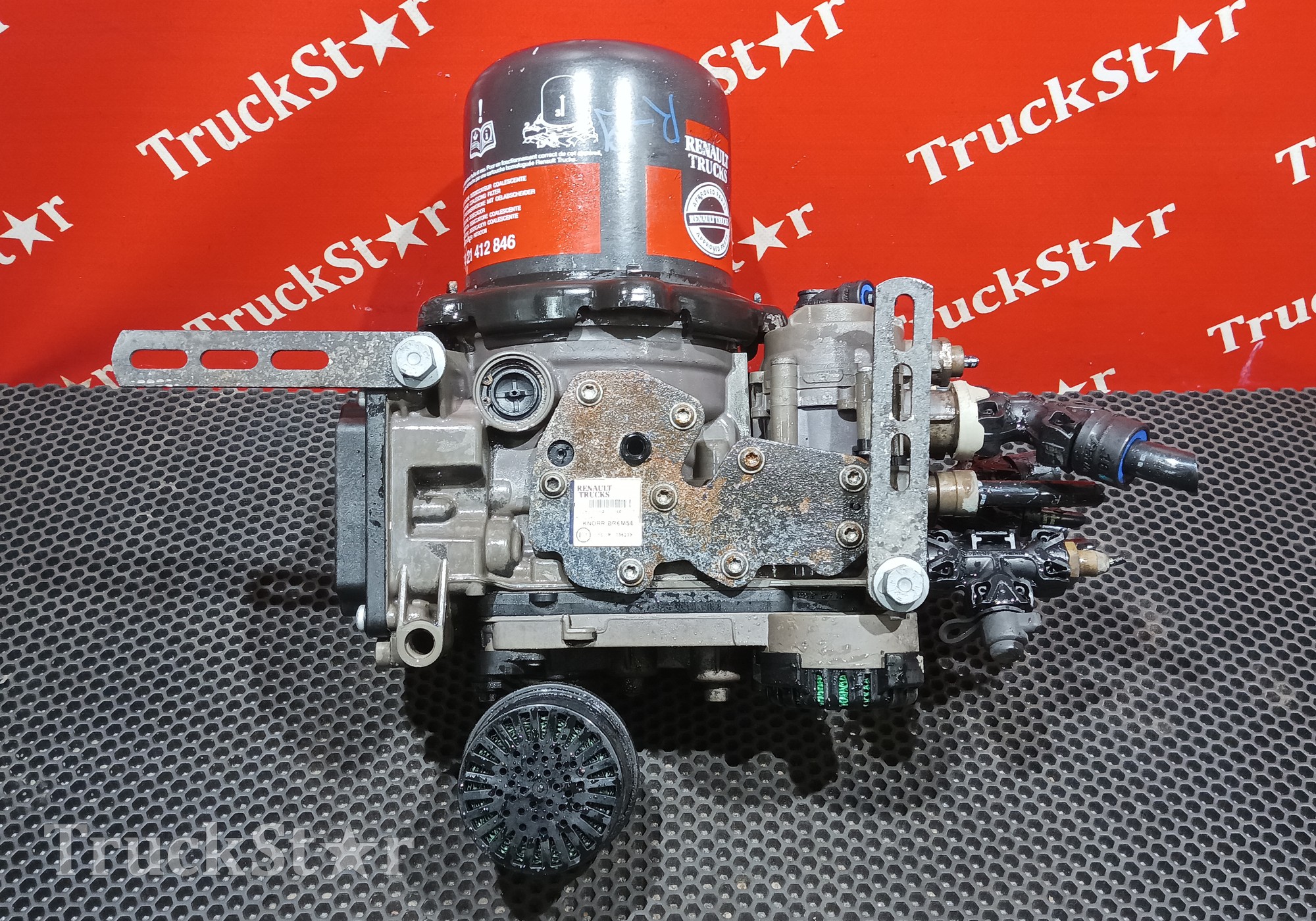 7422358799 Осушитель воздуха 2016г для Volvo FH 4 (с 2012)