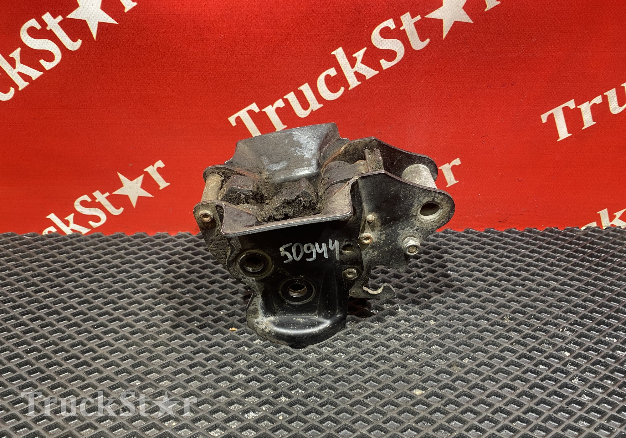 7422247241 Замок кабины для Volvo FM III (с 2013)