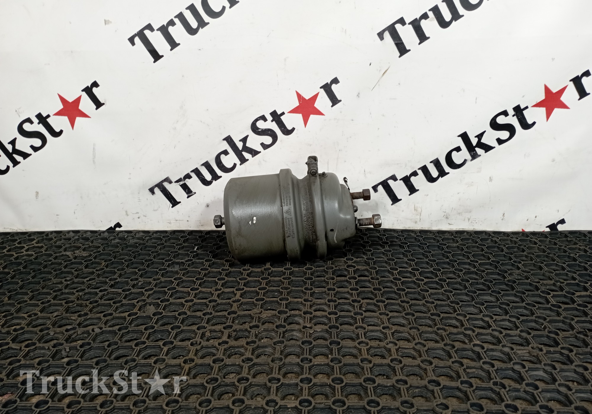 812W504106886 Энергоаккумулятор задний 2023г для Sinotruk Sitrak C7H