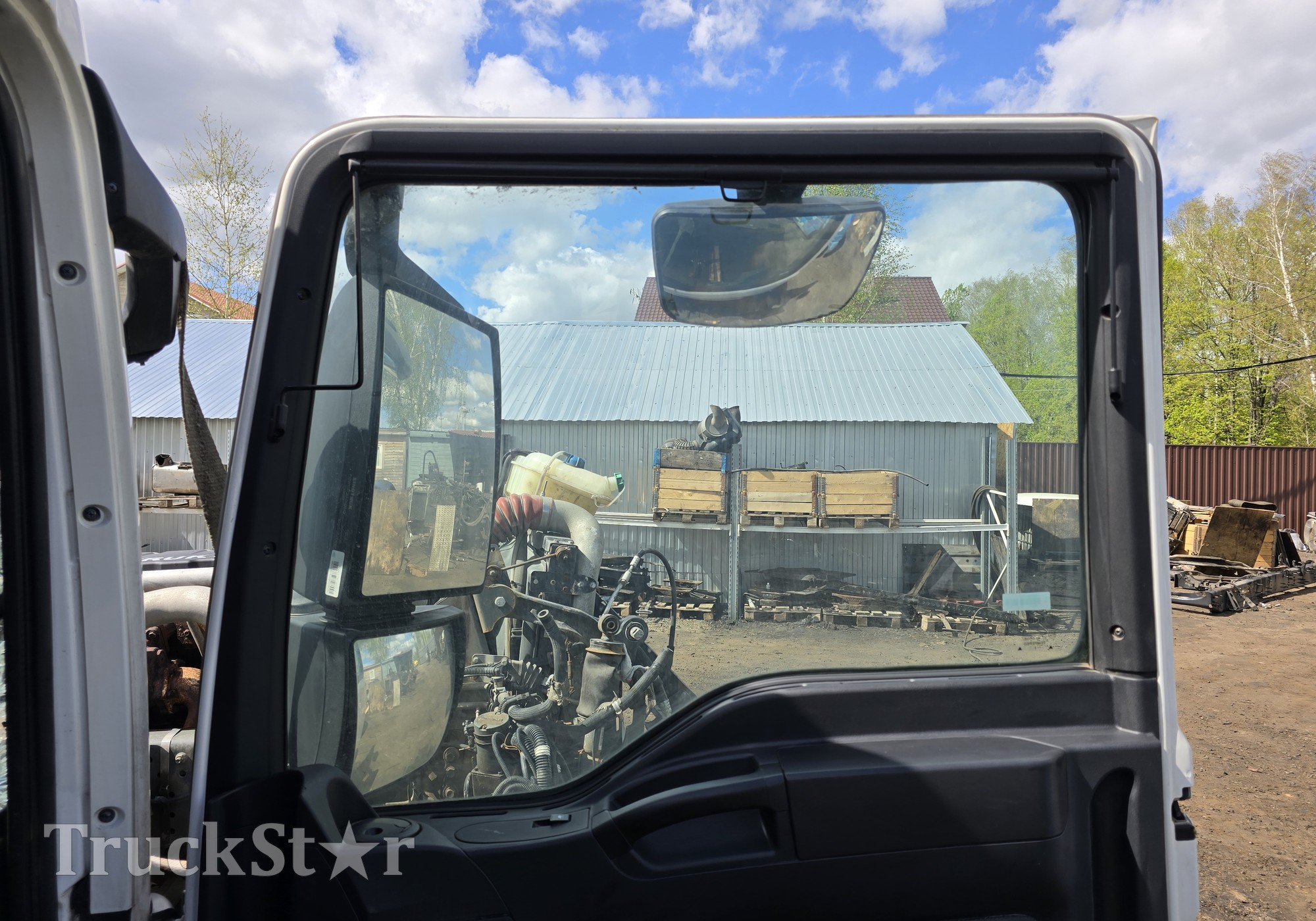 810W626450038 Стекло двери правой 2023г. для Sinotruk Sitrak C7H