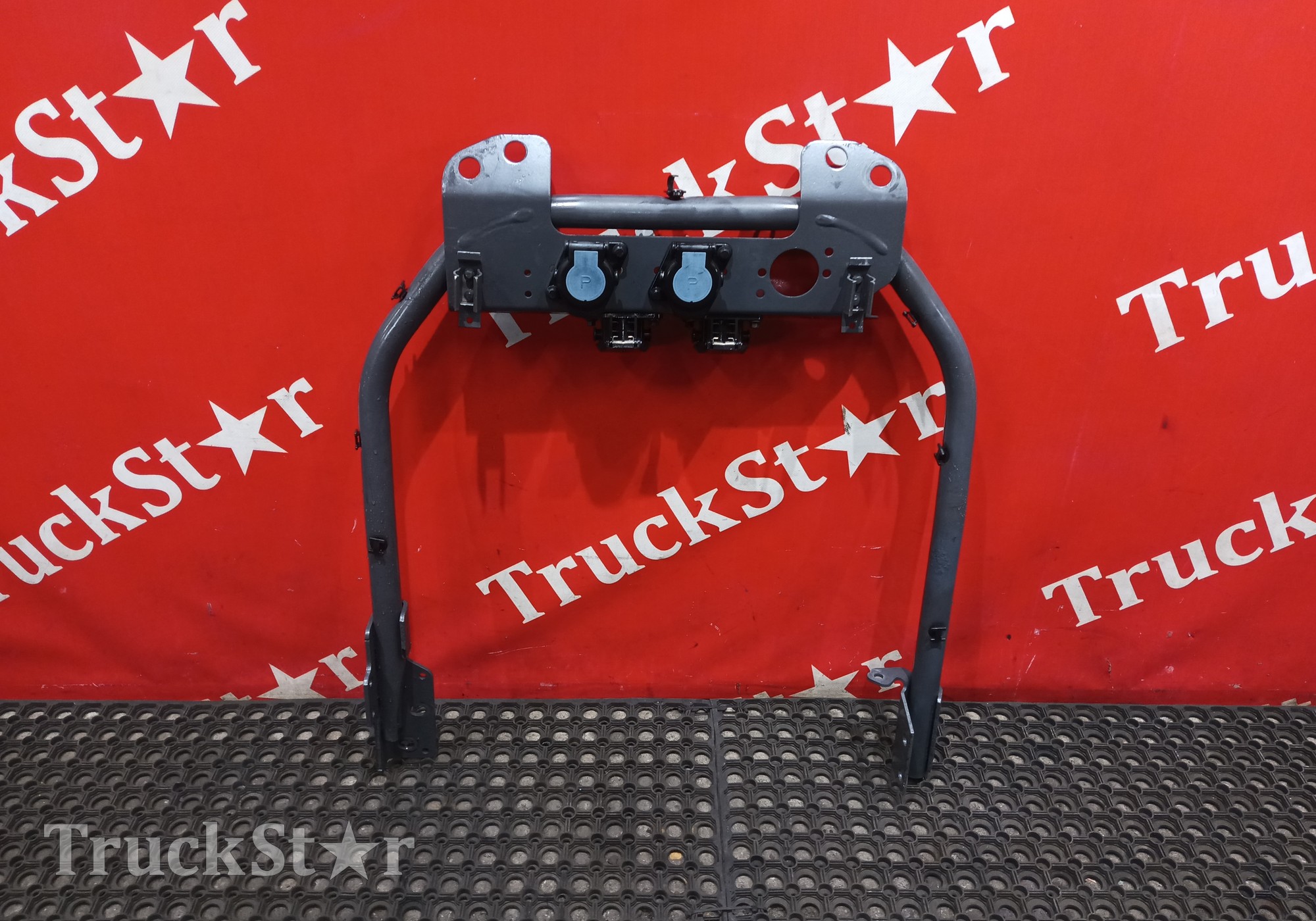 7421790555 Кронштейн перекидок 2016г. для Renault T