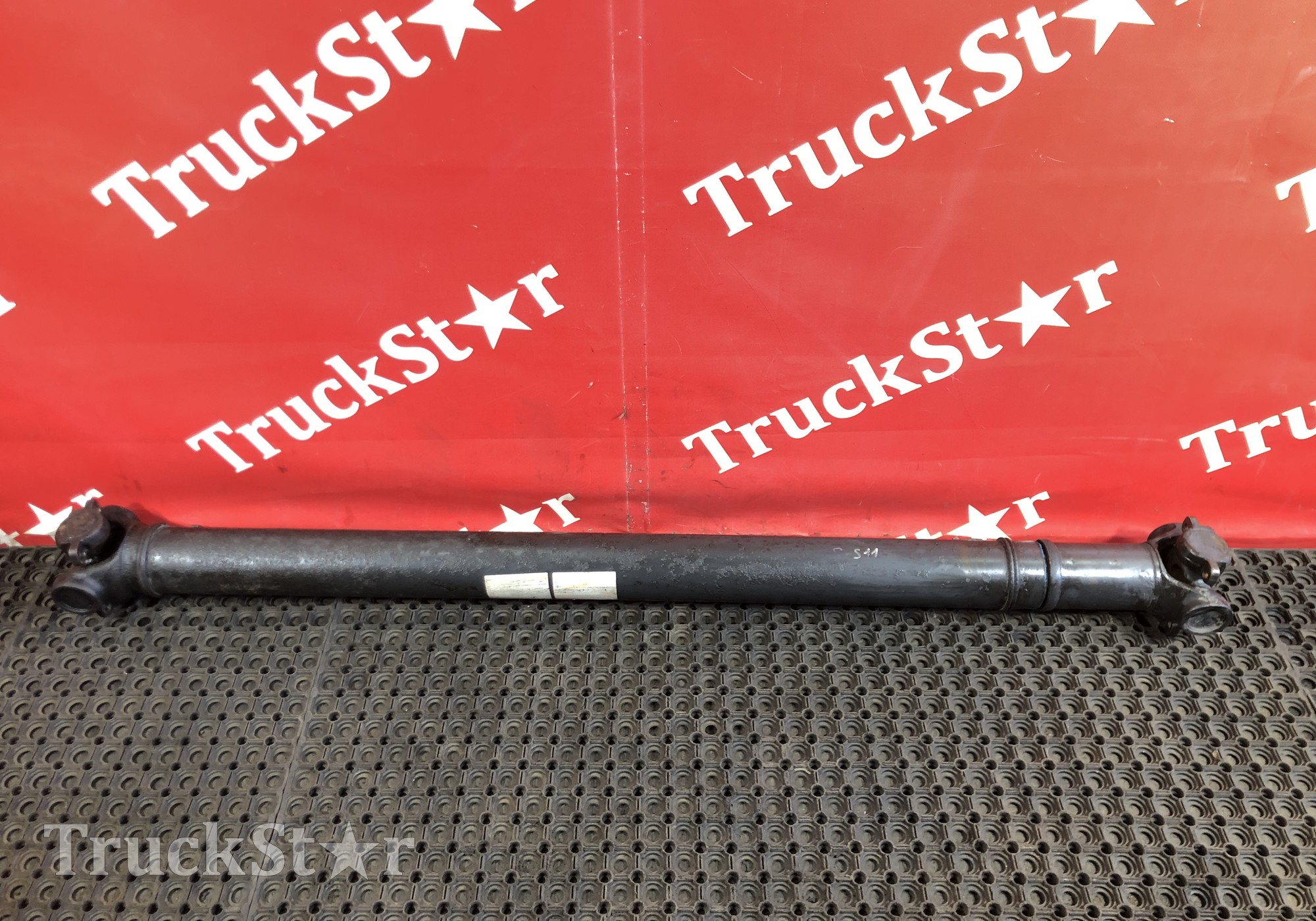 1758601 Вал карданный 1840мм для Scania 4-series P (с 1995 по 2007)