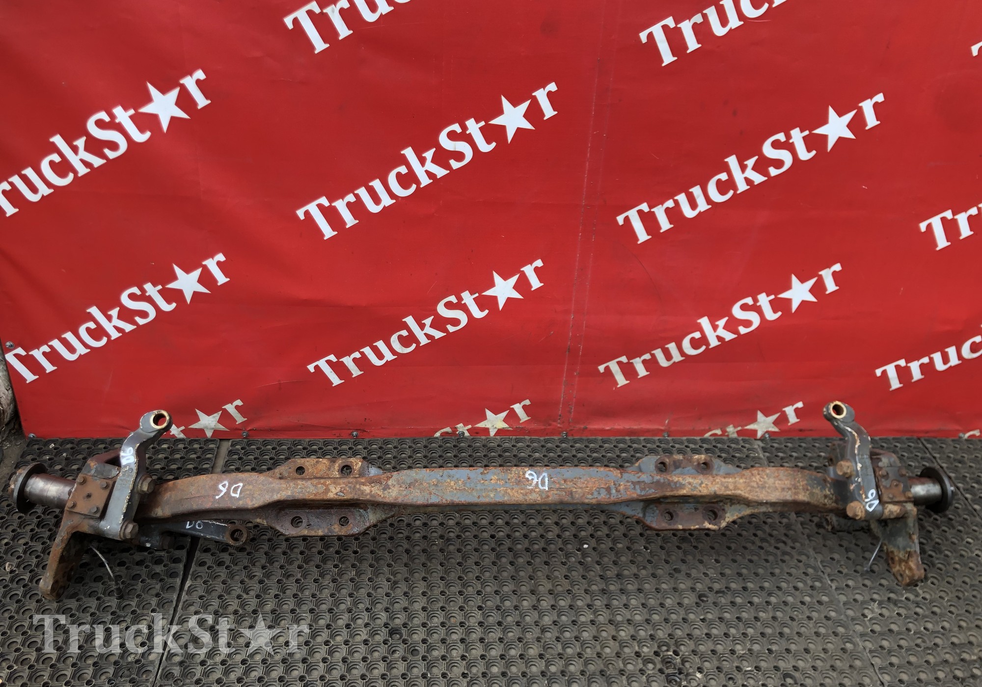 1785563 Балка передняя в сборе для Daf