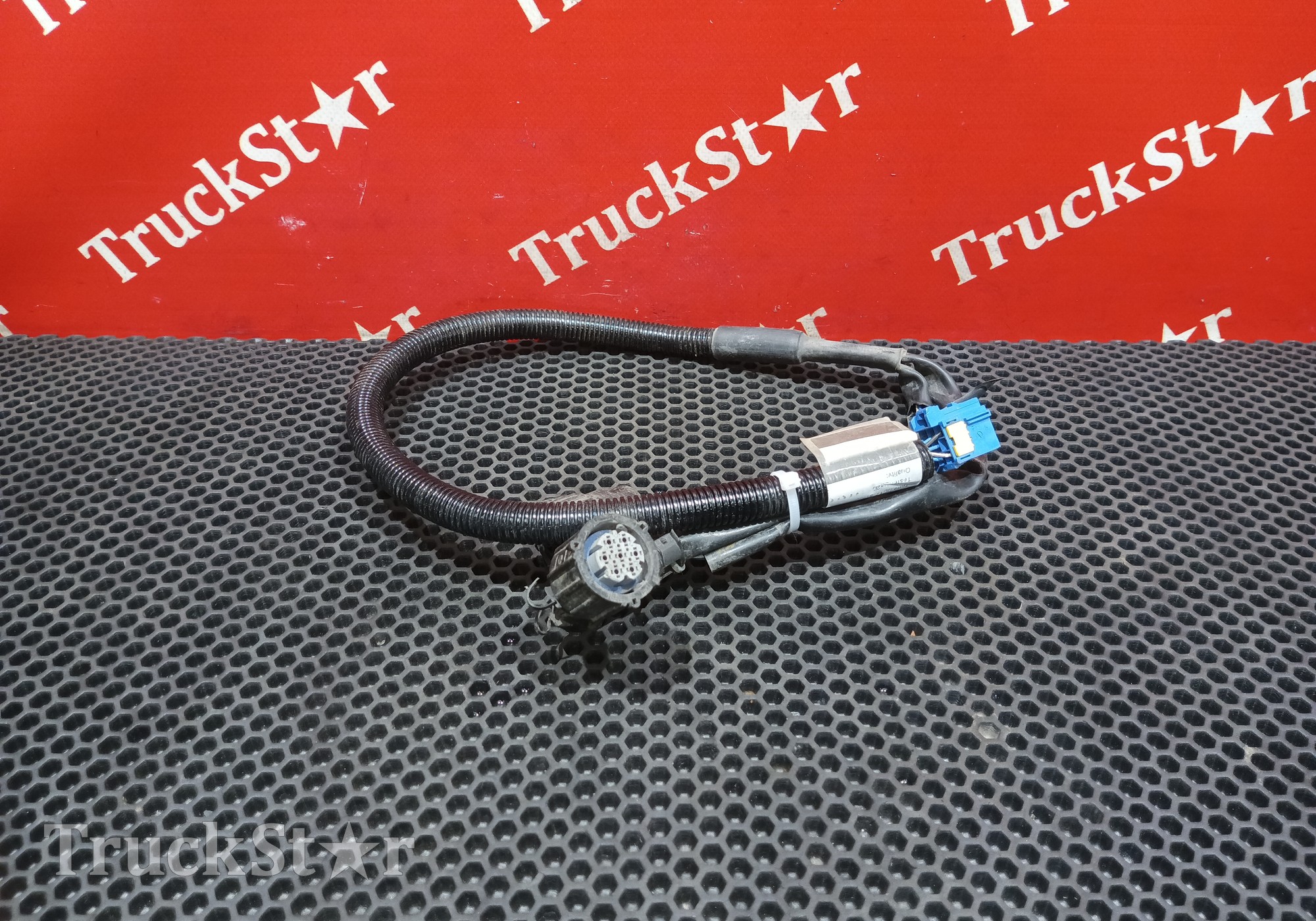1640944 Проводка кабины 2011г. для Daf XF105 (с 2005)