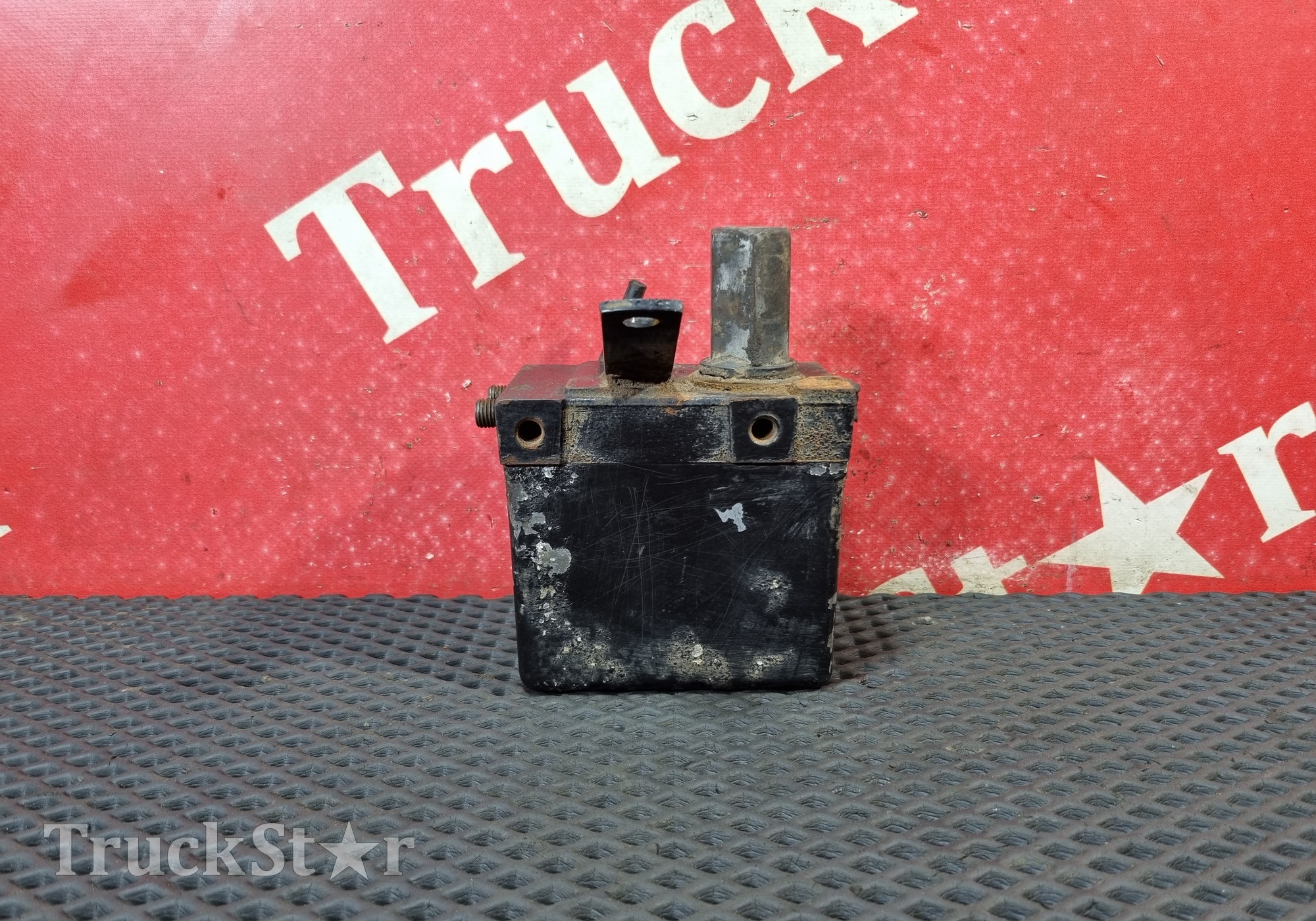 85417236044 Насос подъема кабины для Man TGM