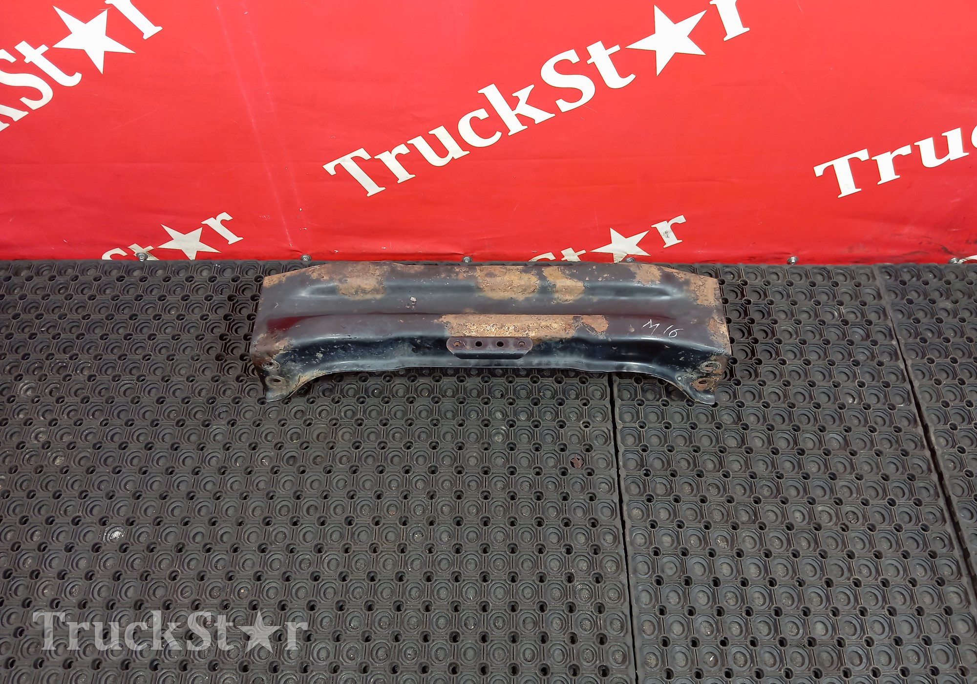 81412050016 Траверса рамы над кпп для Man TGX I (с 2007)