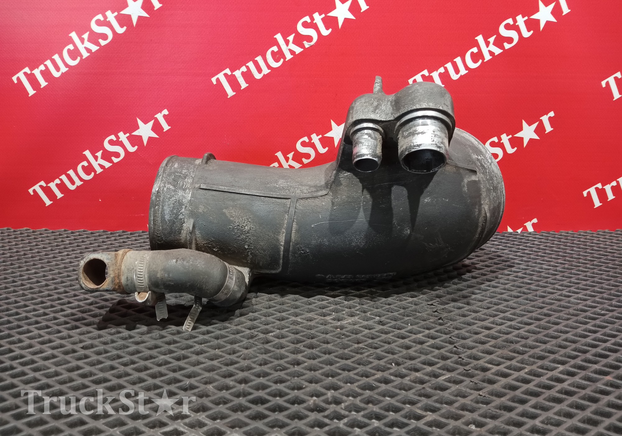 A5411411401 Патрубок впускного коллектора для Mercedes-Benz Actros MP1 (с 1996 по 2003)