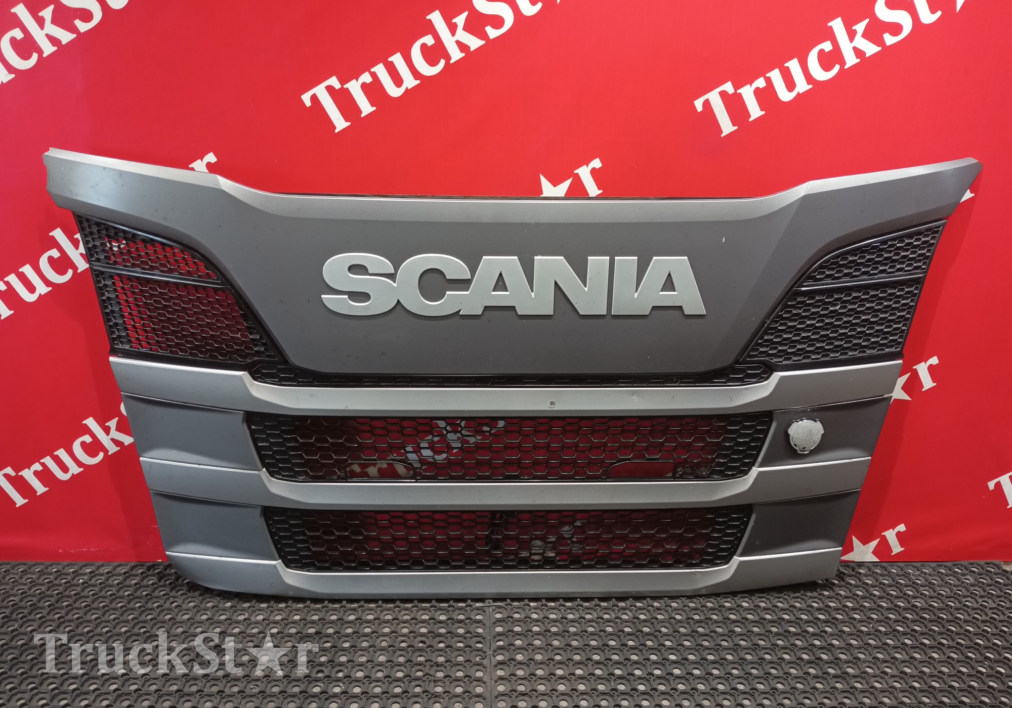 2365443 Капот 2019г для Scania 6-series R (с 2016)