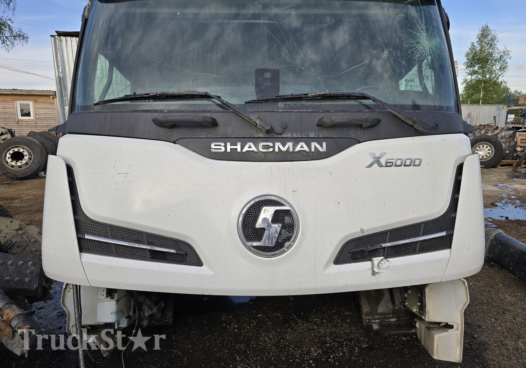 DZ16251110020 Капот (дефект) 2023г. для Shacman X6000 (с 2020)
