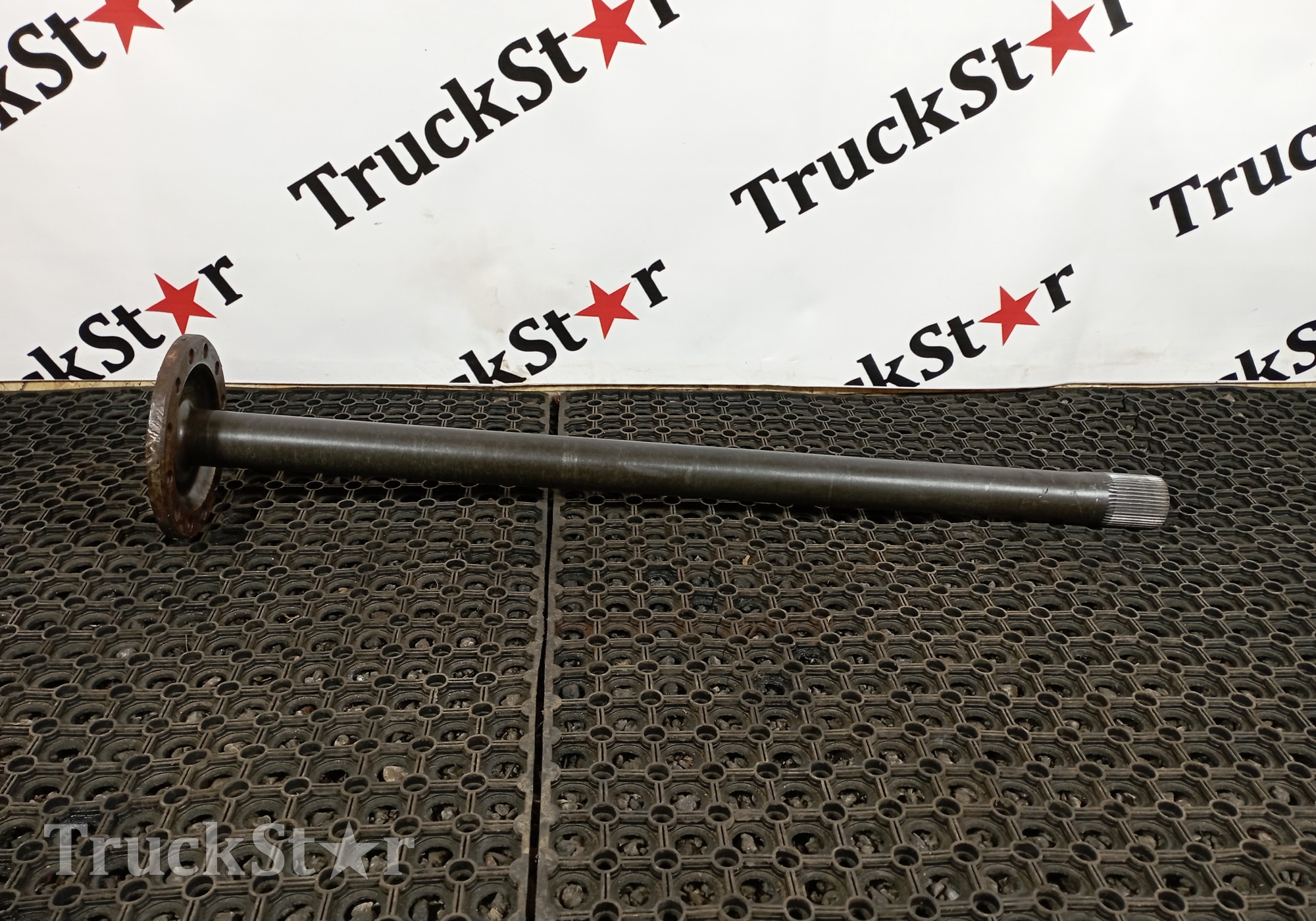 7420836838 Полуось без блокировки для Volvo FM