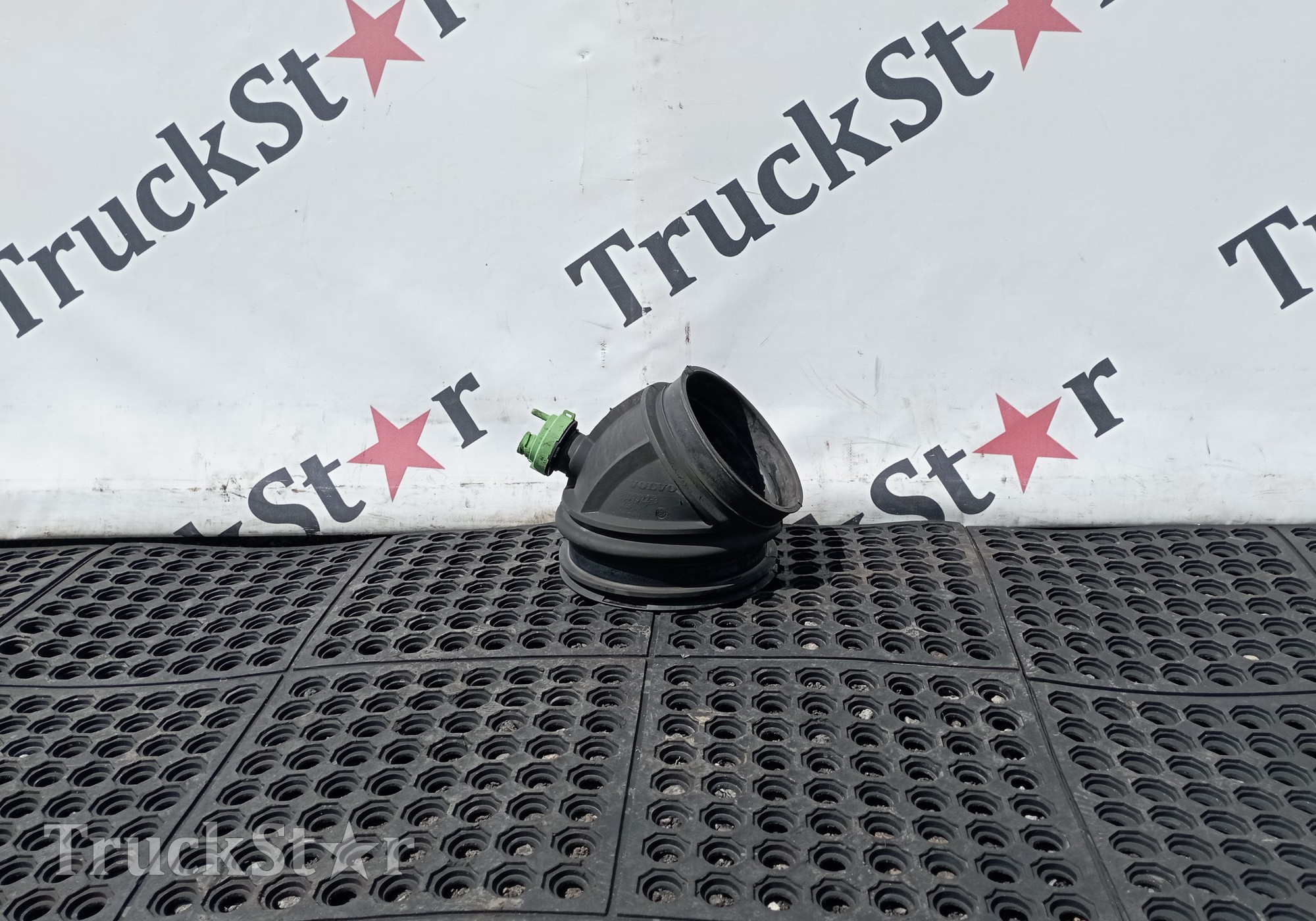 8149322 Патрубок воздушного фильтра для Volvo FH