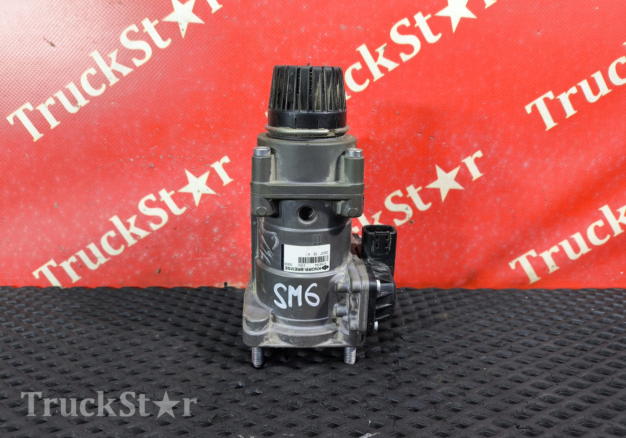 DZ9X259360417 Кран тормозной главный 2023г. для Shacman X6000 (с 2020)