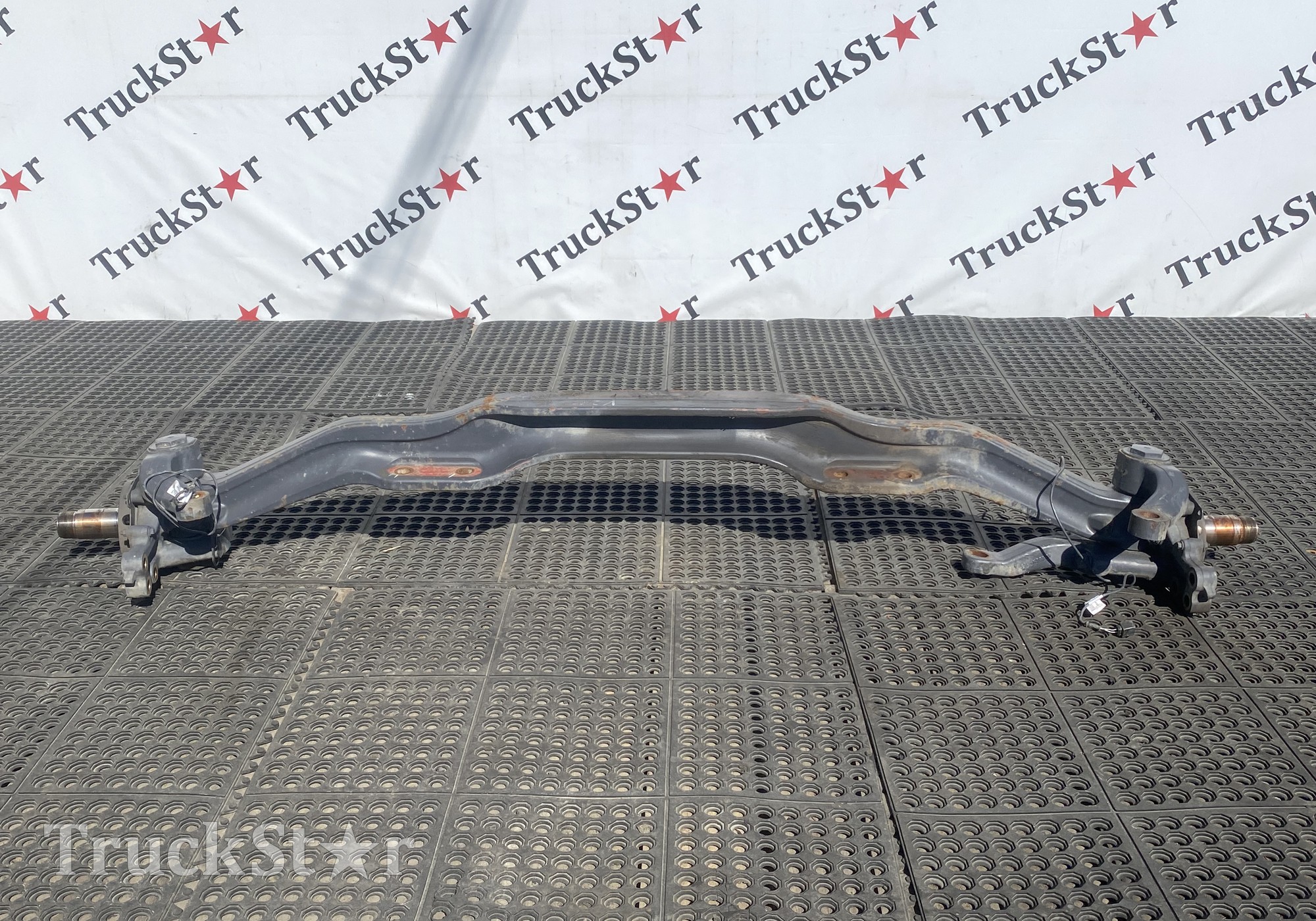 7422115303 Балка передняя в сборе 2019г для Volvo FH
