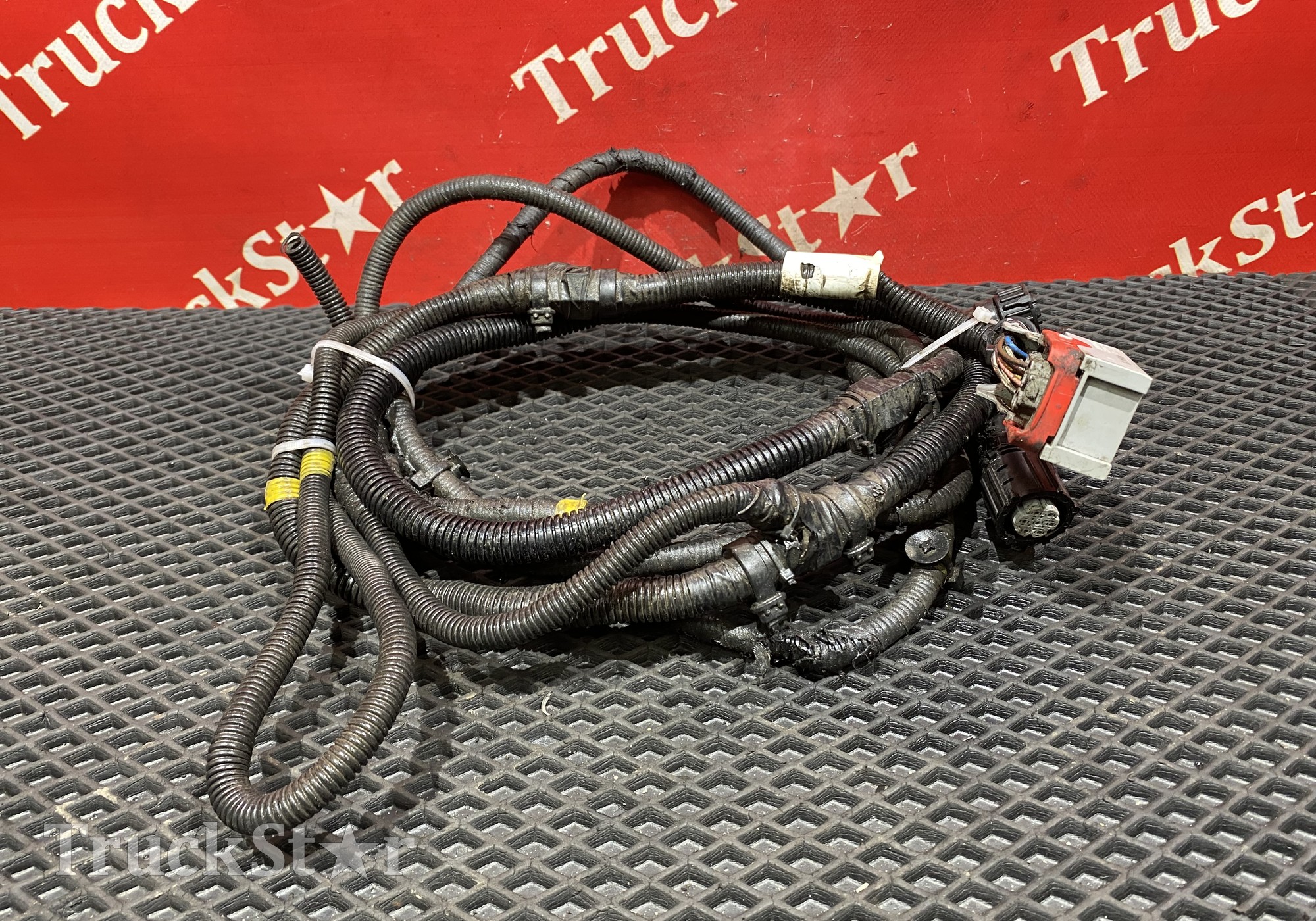 21546681 Проводка задних фонарей 2019г для Volvo FH 4 (с 2012)