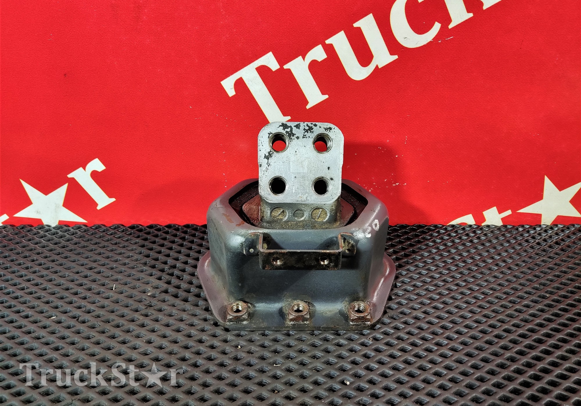 1378587 Подушка двигателя задняя для Daf XF105