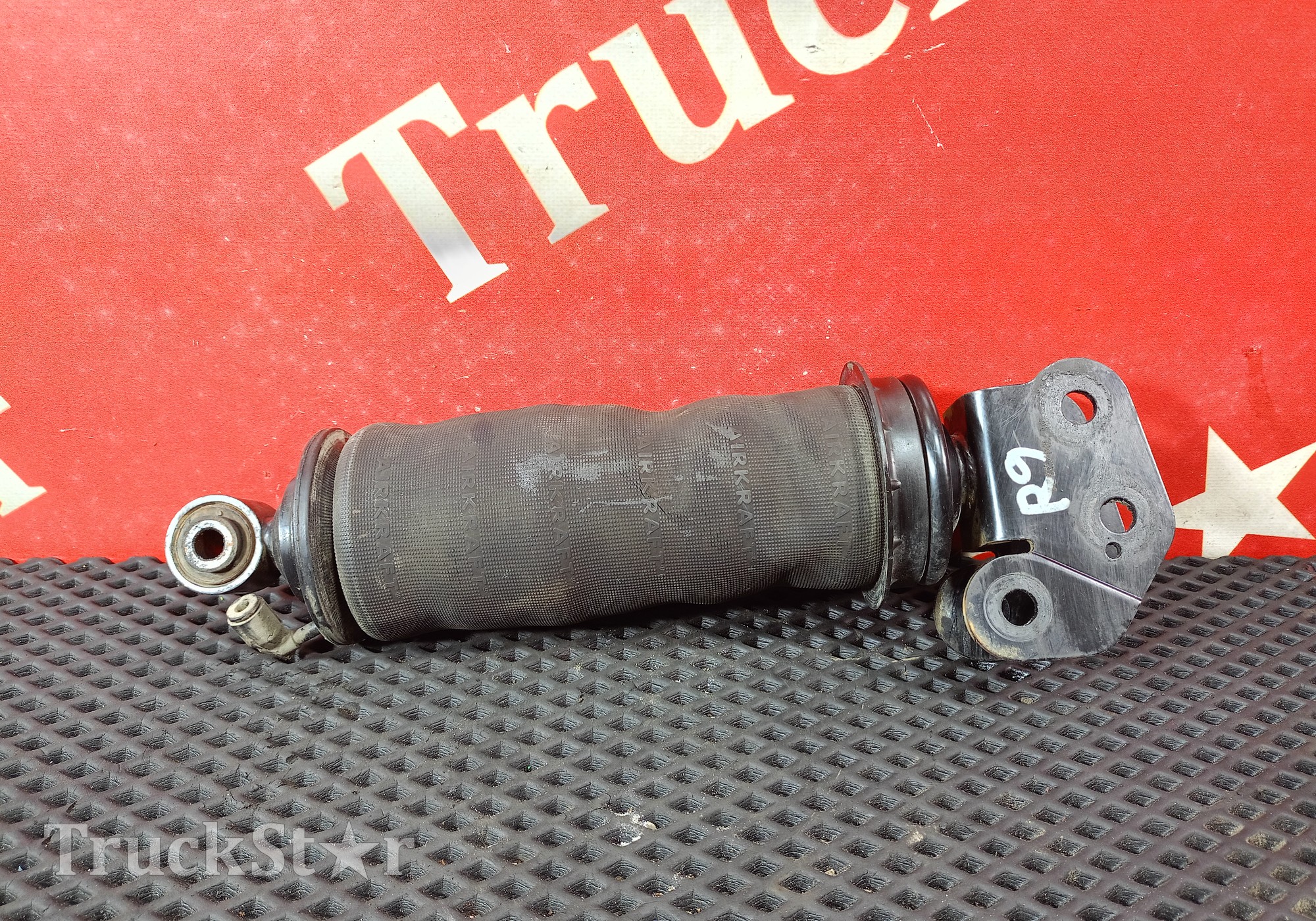5010615879 Подушка кабины задняя для Renault Premium
