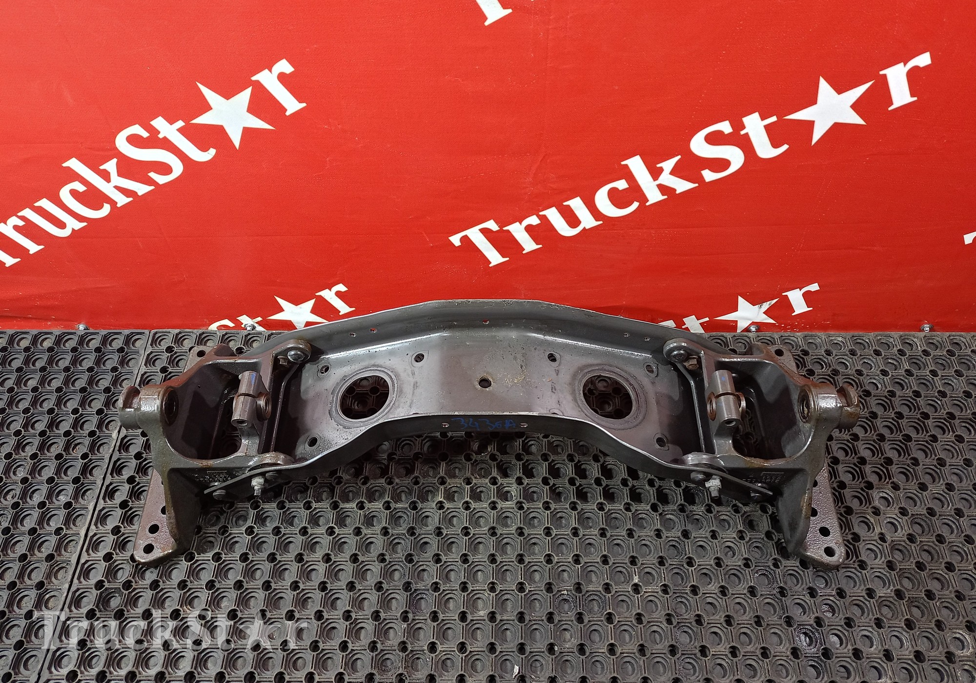 20758711 Траверса рамы поперечная для Volvo FM
