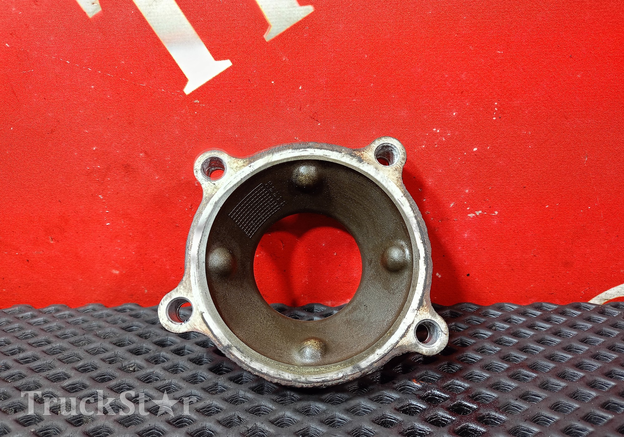 21464940 Крышка термостата для Volvo