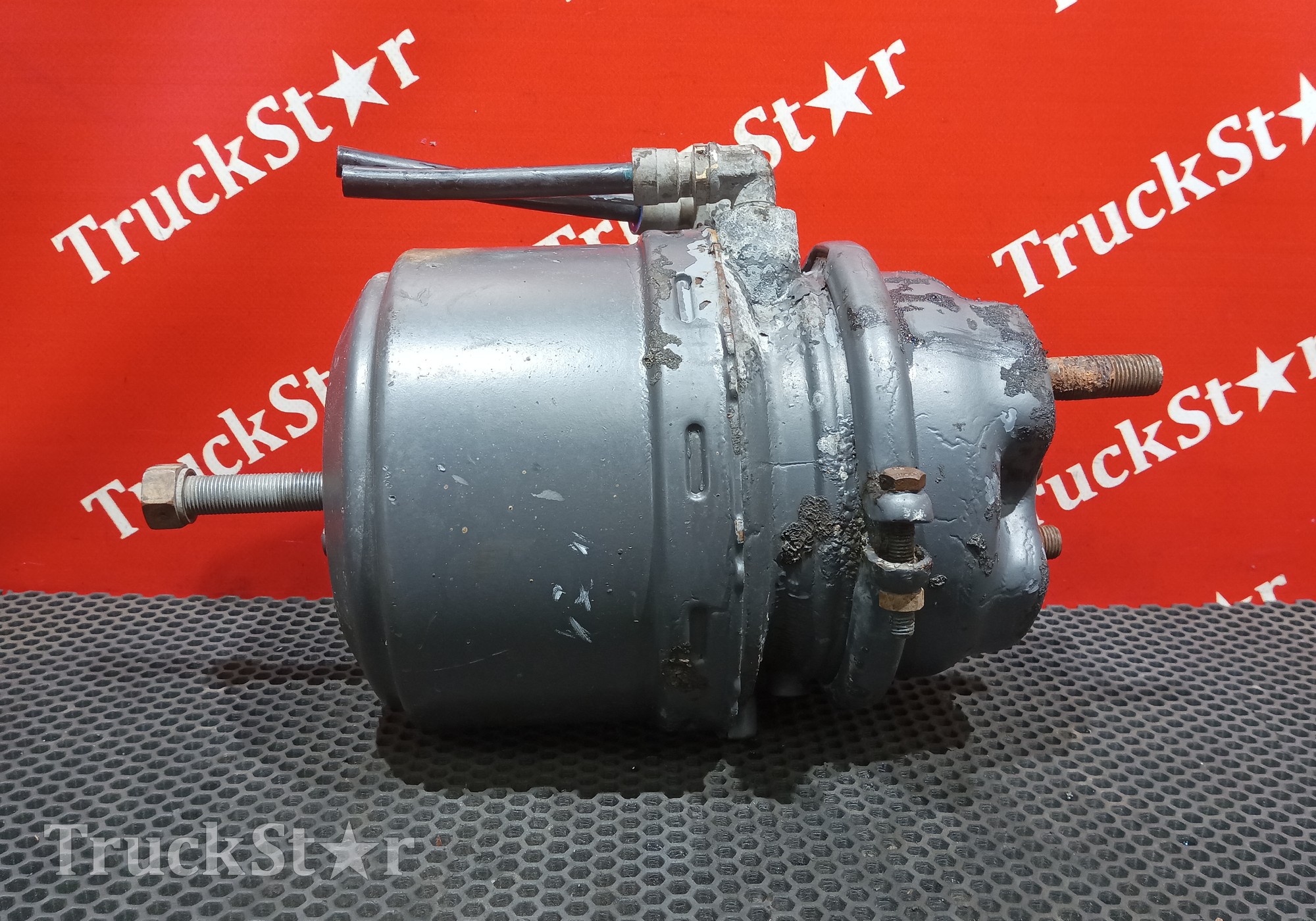 23226115 Энергоаккумулятор задний 2019г. для Volvo FH 4 (с 2012)