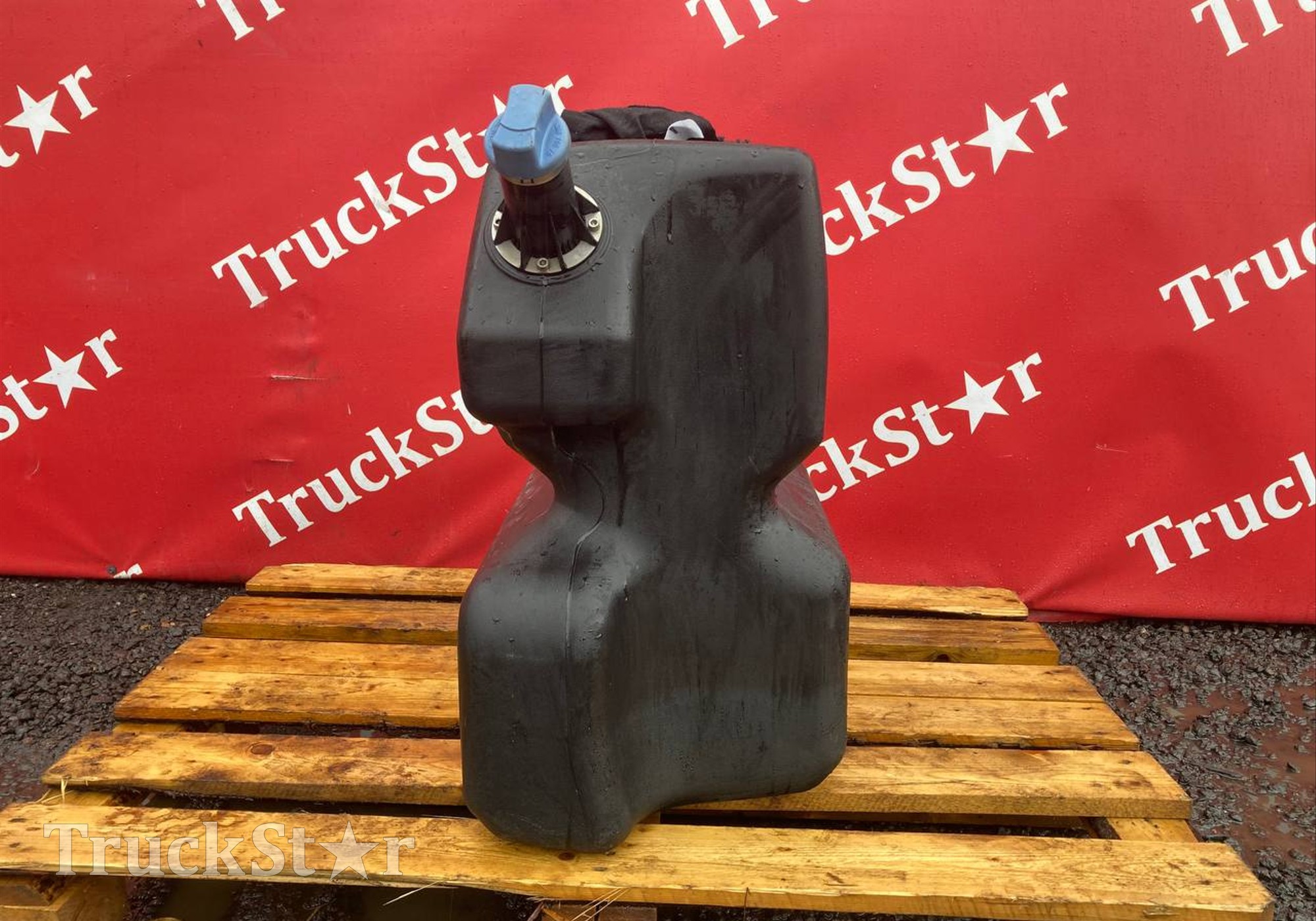 81154006183 Бак AdBlue 80L 2021г. для Man TGX TG3 (с 2020)