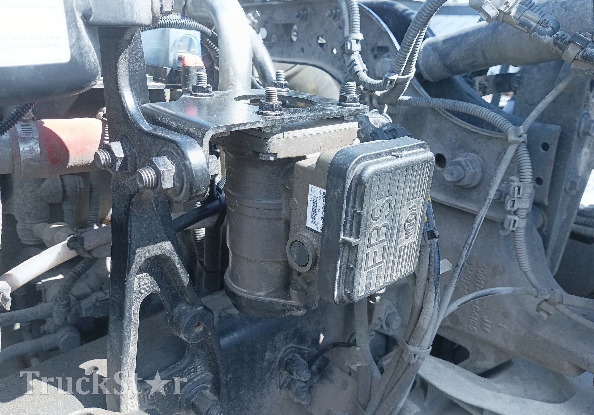AZ900036000003 Кран управления тормозами прицепа 2024г. для DongFeng GX DFH4180
