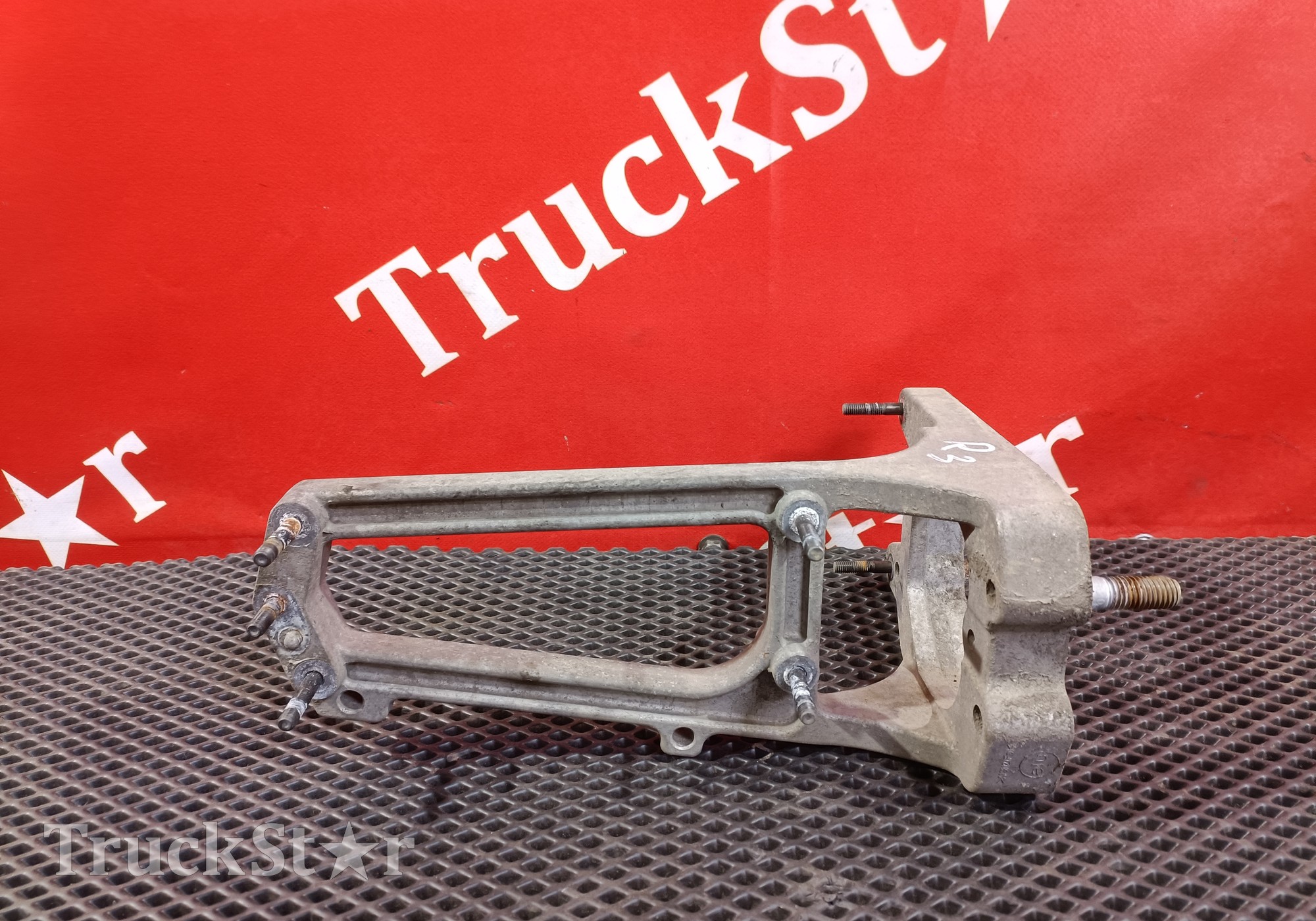 21658350 Кронштейн блока управления шасси для Volvo