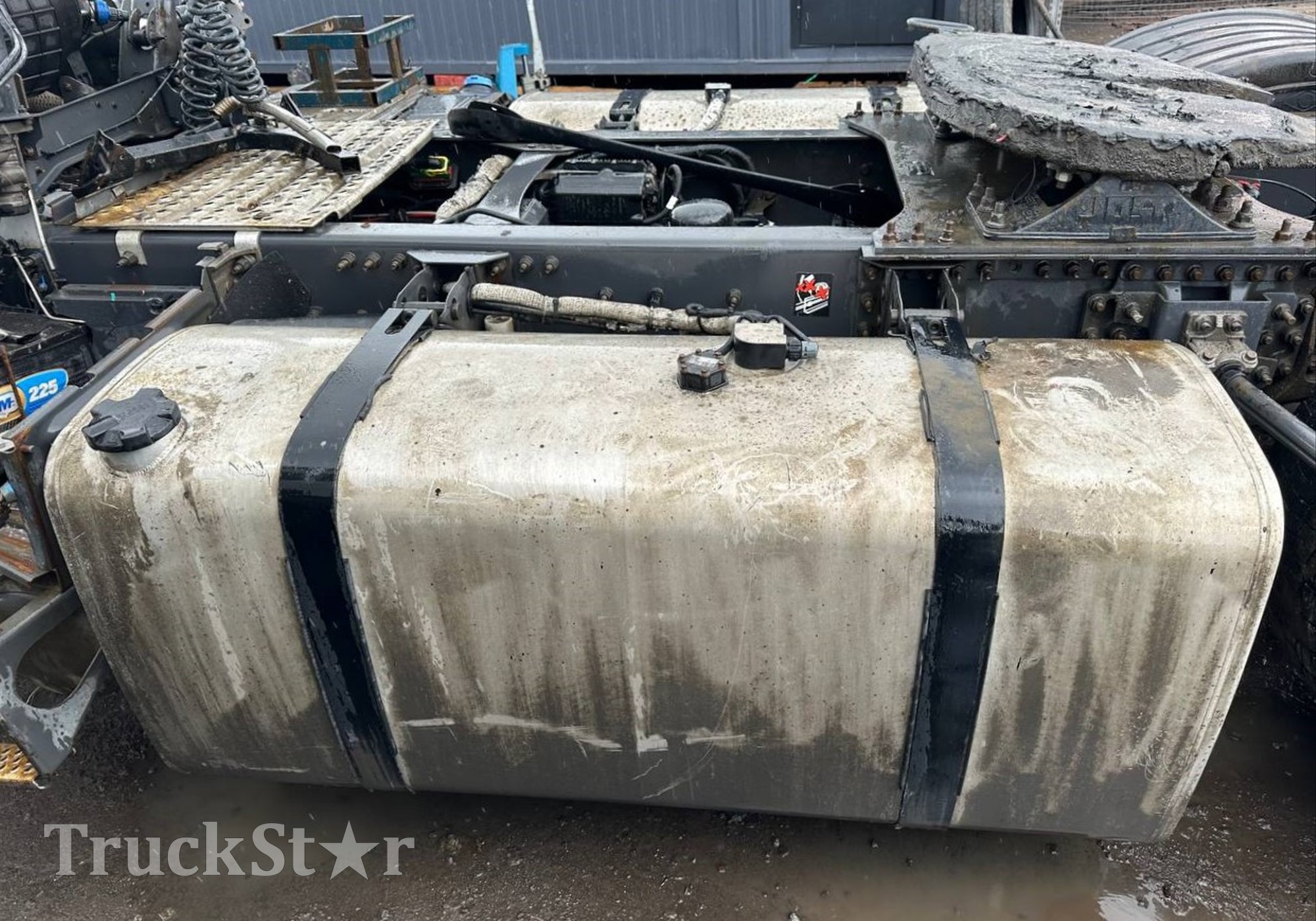 21516455 Бак топливный 650 L 2019г для Renault T