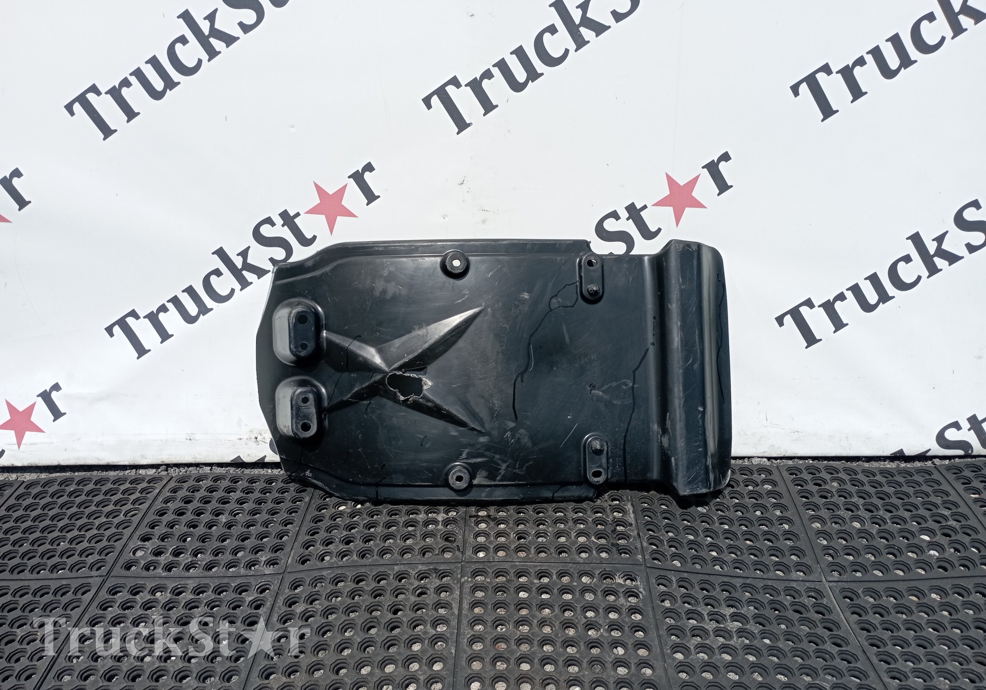 7482212926 Крыло переднее (дефект) верхняя часть для Renault T (с 2013)