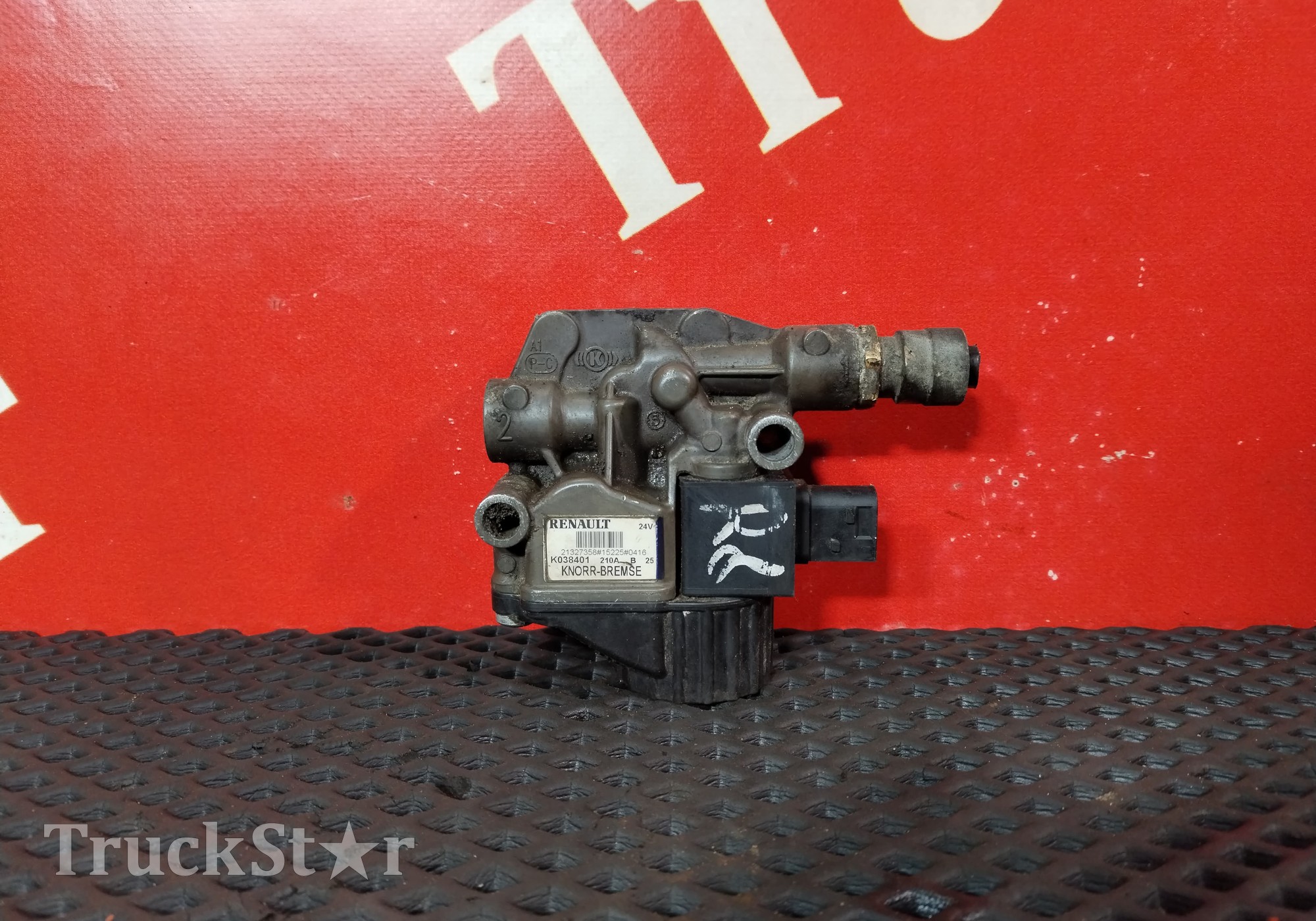 21327360 Кран ABS для Volvo FM