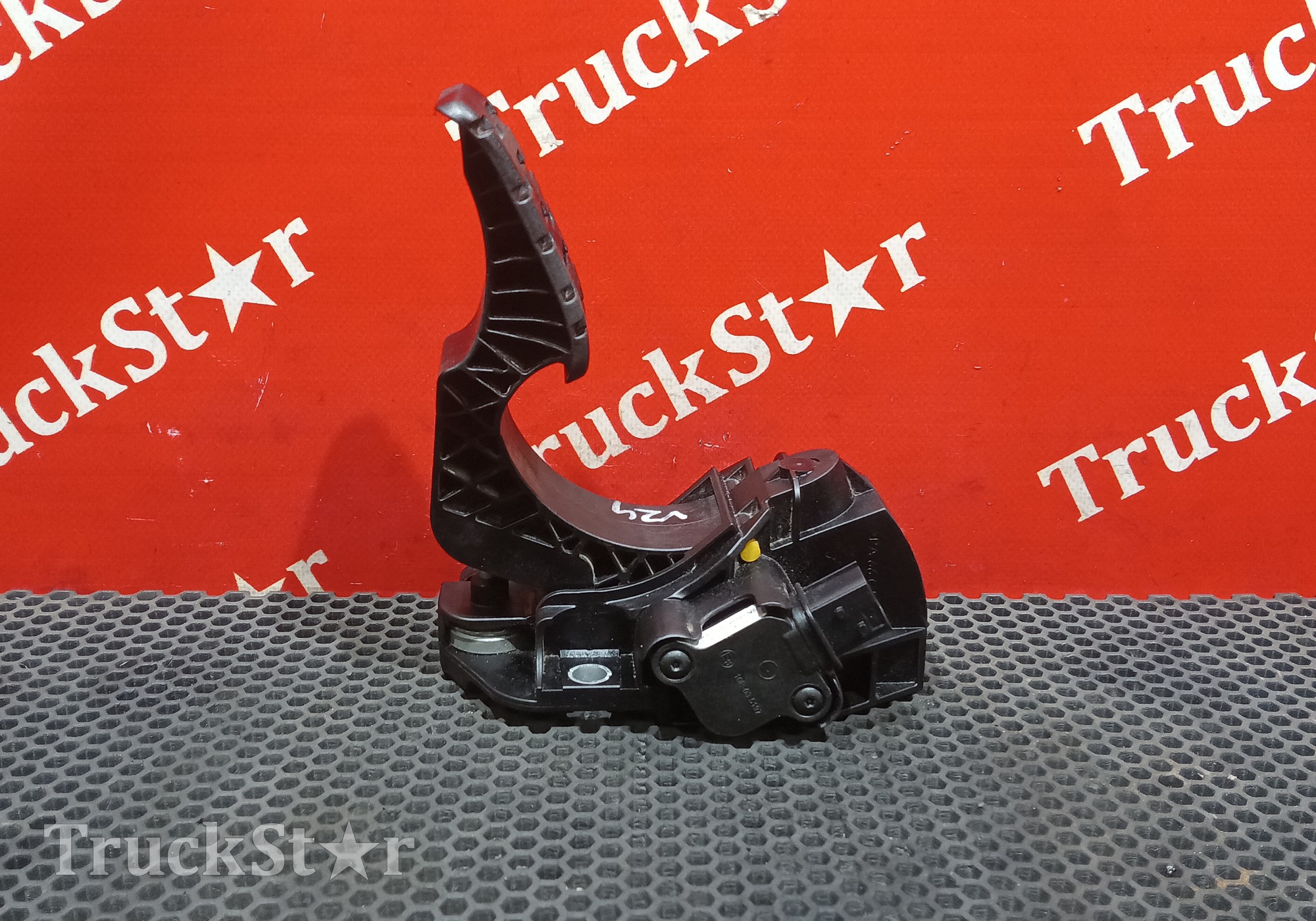 84416421 Педаль газа 2019г для Volvo FH 4 (с 2012)