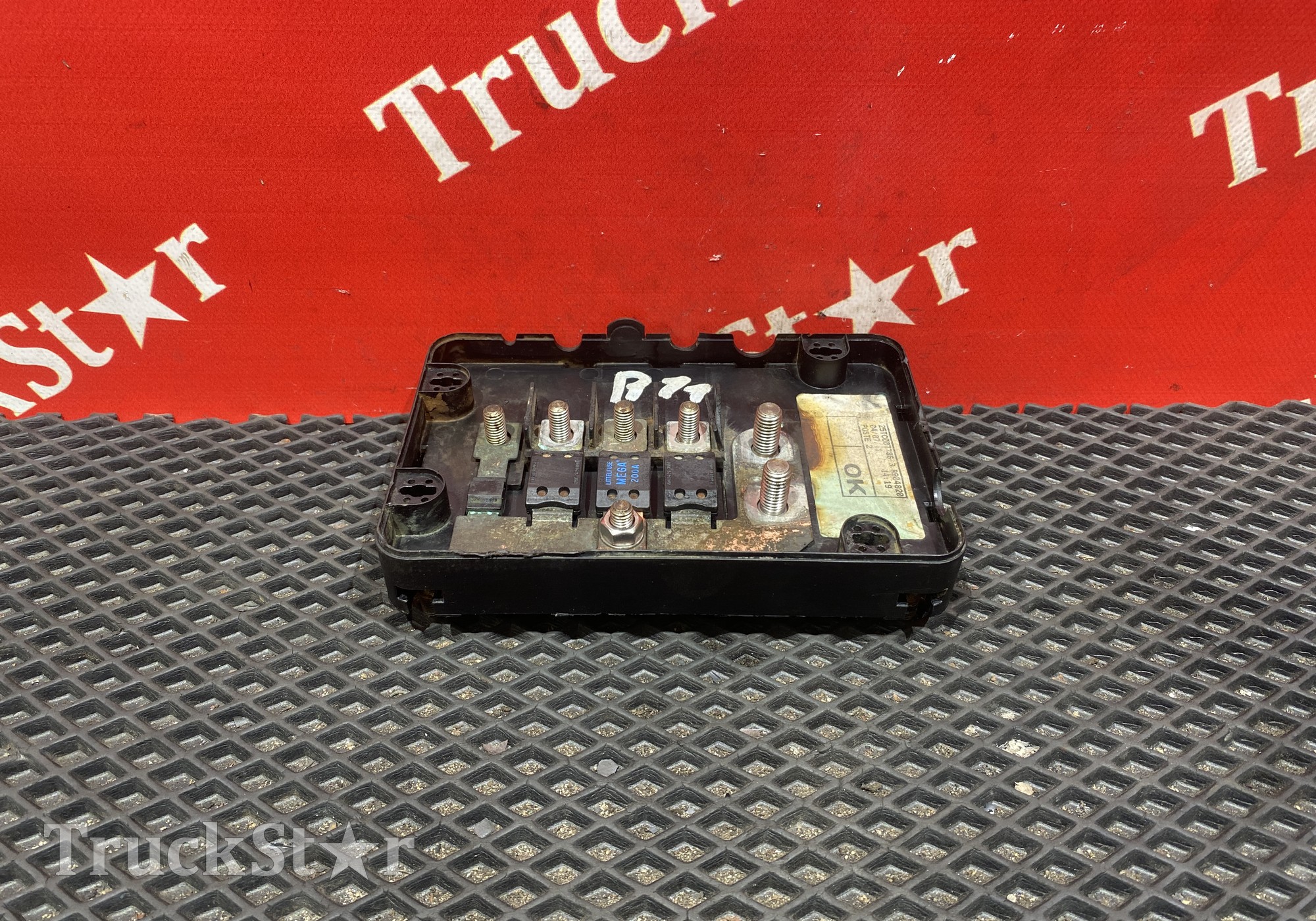 7421026666 Блок силовых предохранителей для Volvo FM