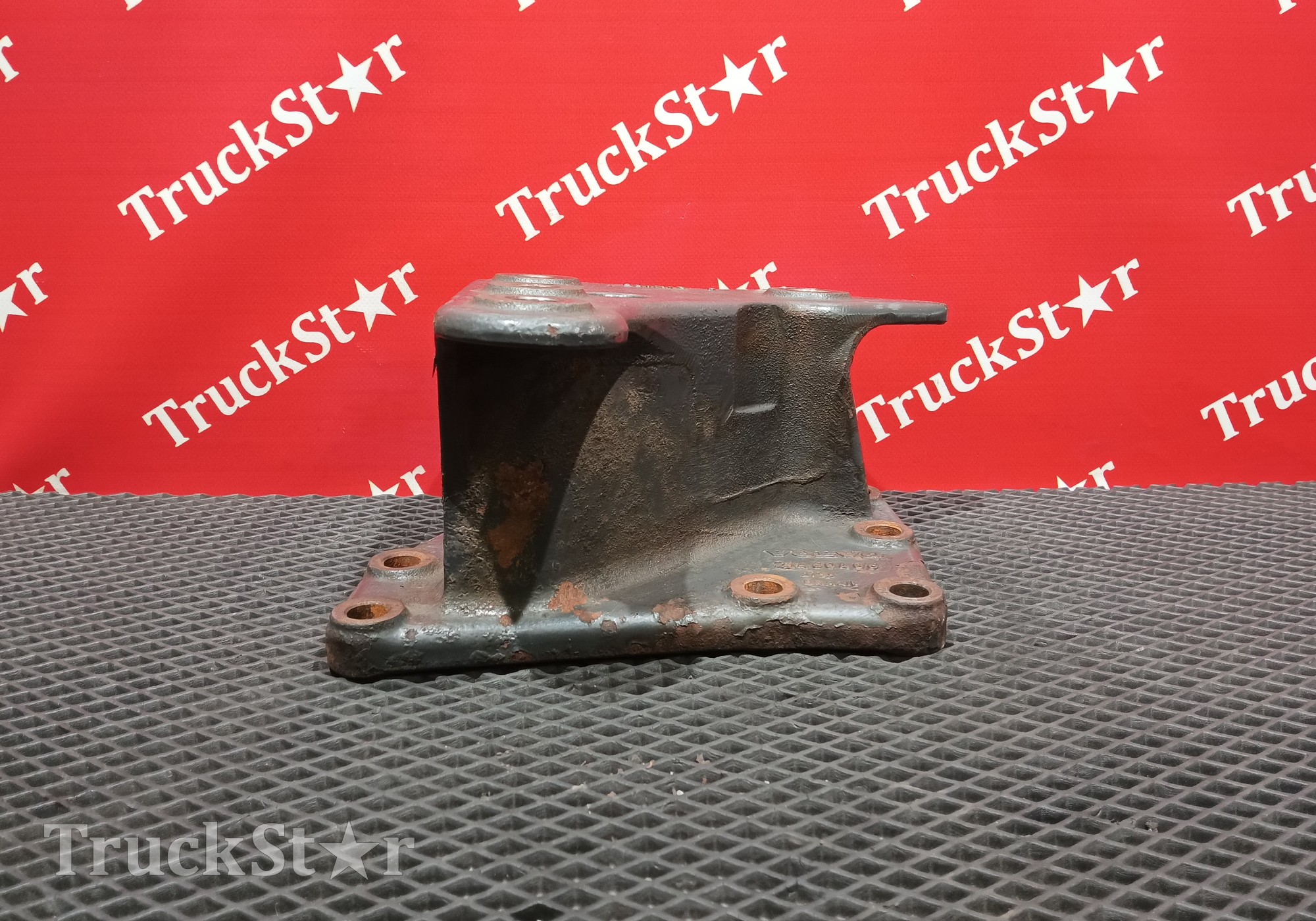 21460486 Кронштейн ГУРа для Volvo FM