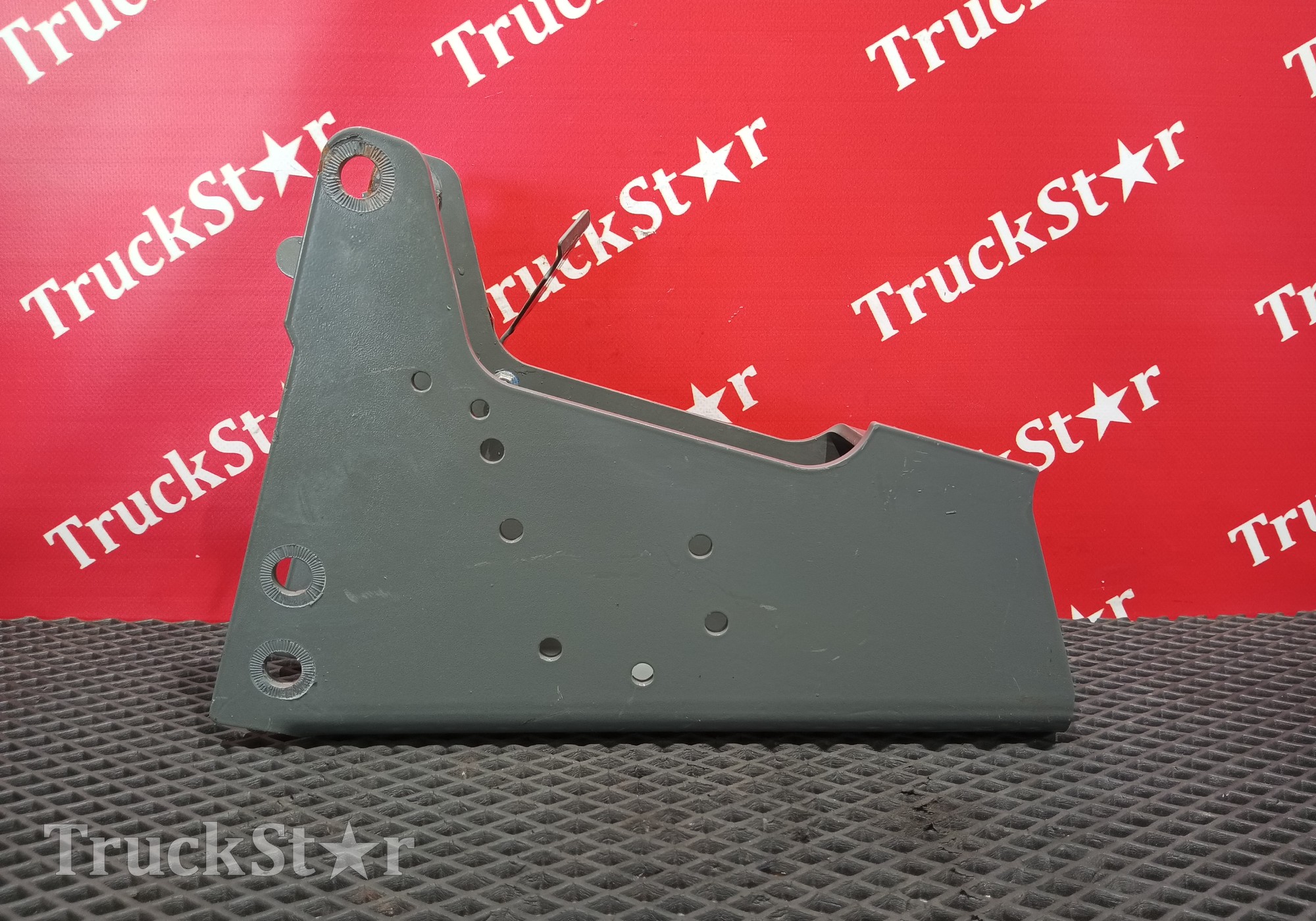 810W417200149 Кронштейн торсиона кабины 2023г. для Sinotruk Sitrak C7H MAX