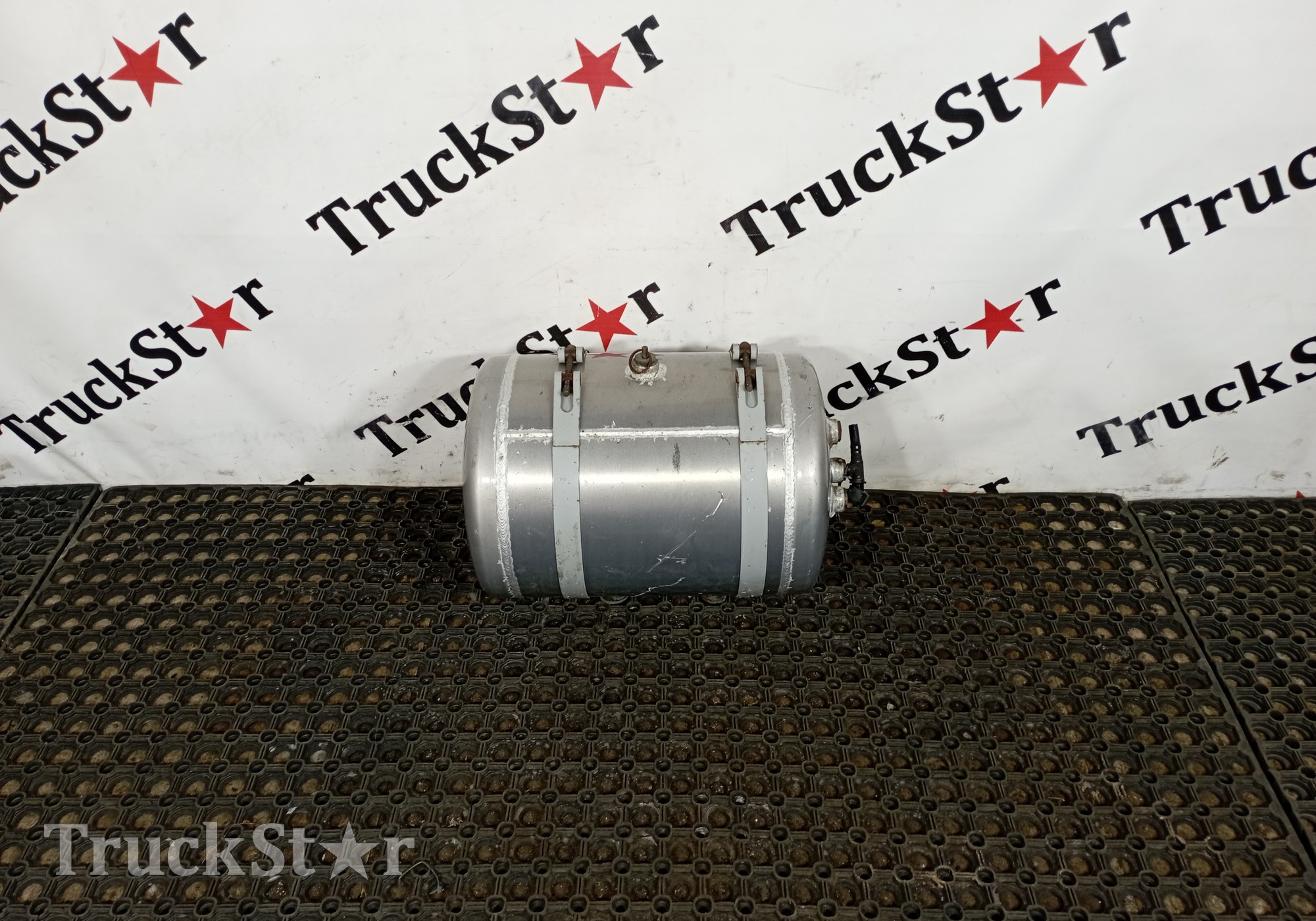 WG9000360787 Ресивер воздушный 30L 2023г. для Sinotruk Sitrak C7H