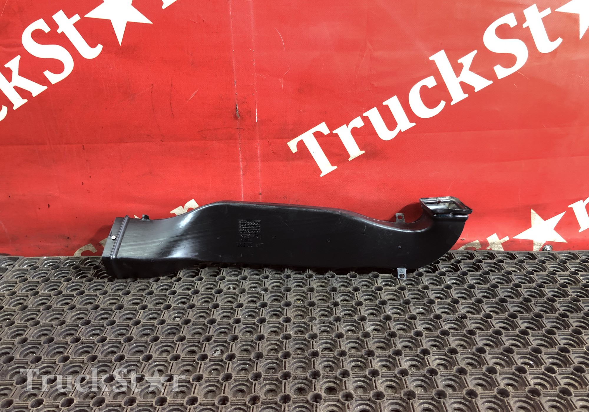 1305057 Воздуховод отопителя для Daf XF95