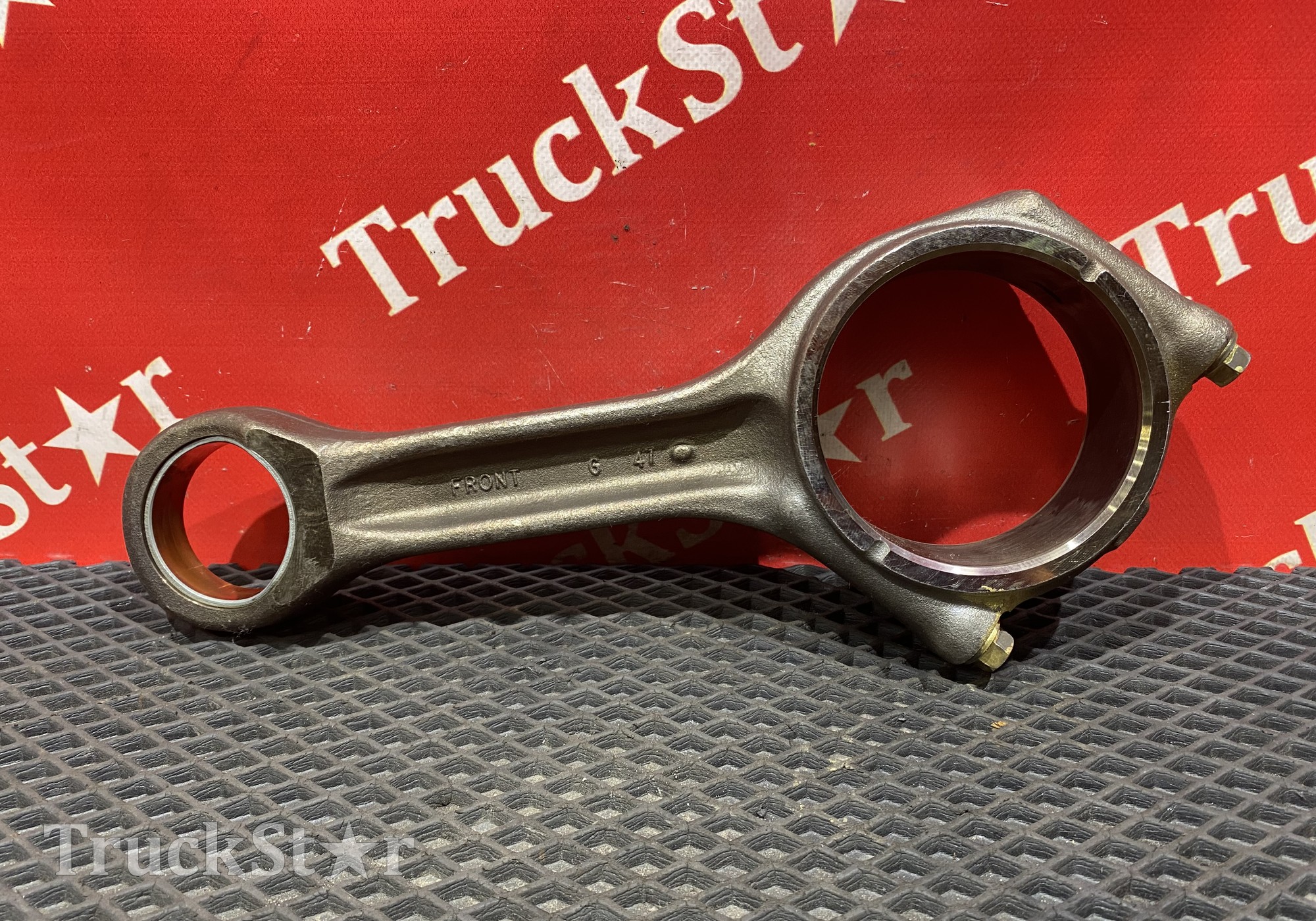 21679232 Шатун 2019г для Volvo FH