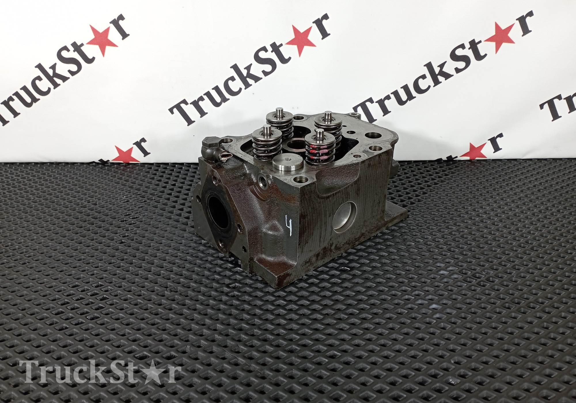 4570100721 Головка блока цилиндров в сборе 2017г. для Mercedes-Benz Axor