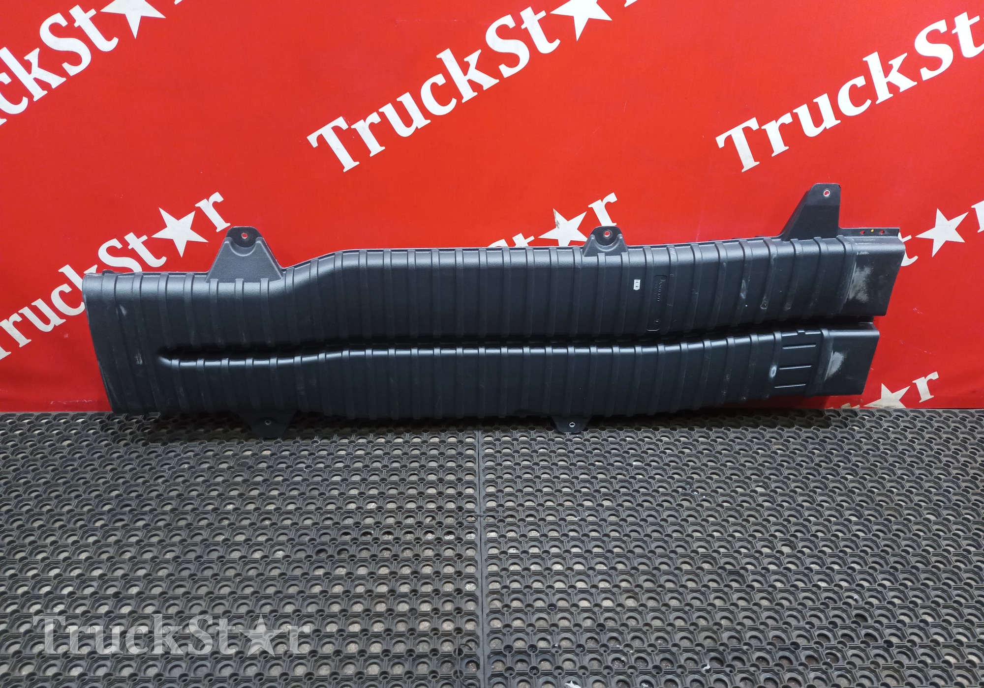 21122123 Воздухозаборник 2019г. для Volvo FH 4 (с 2012)