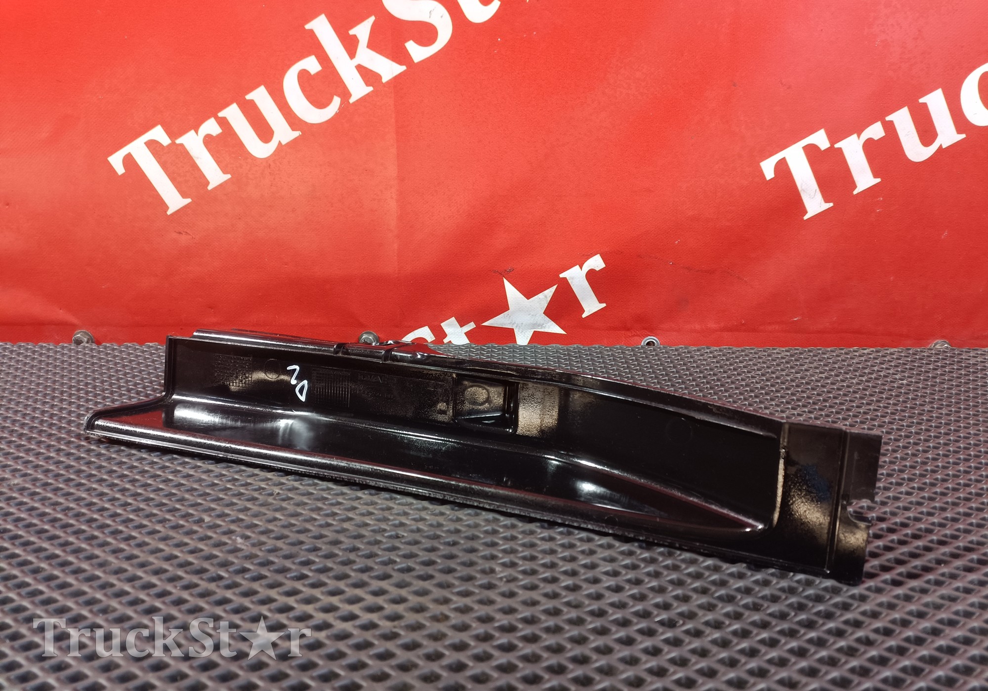 1786750 Накладка порога правая для Daf XF105