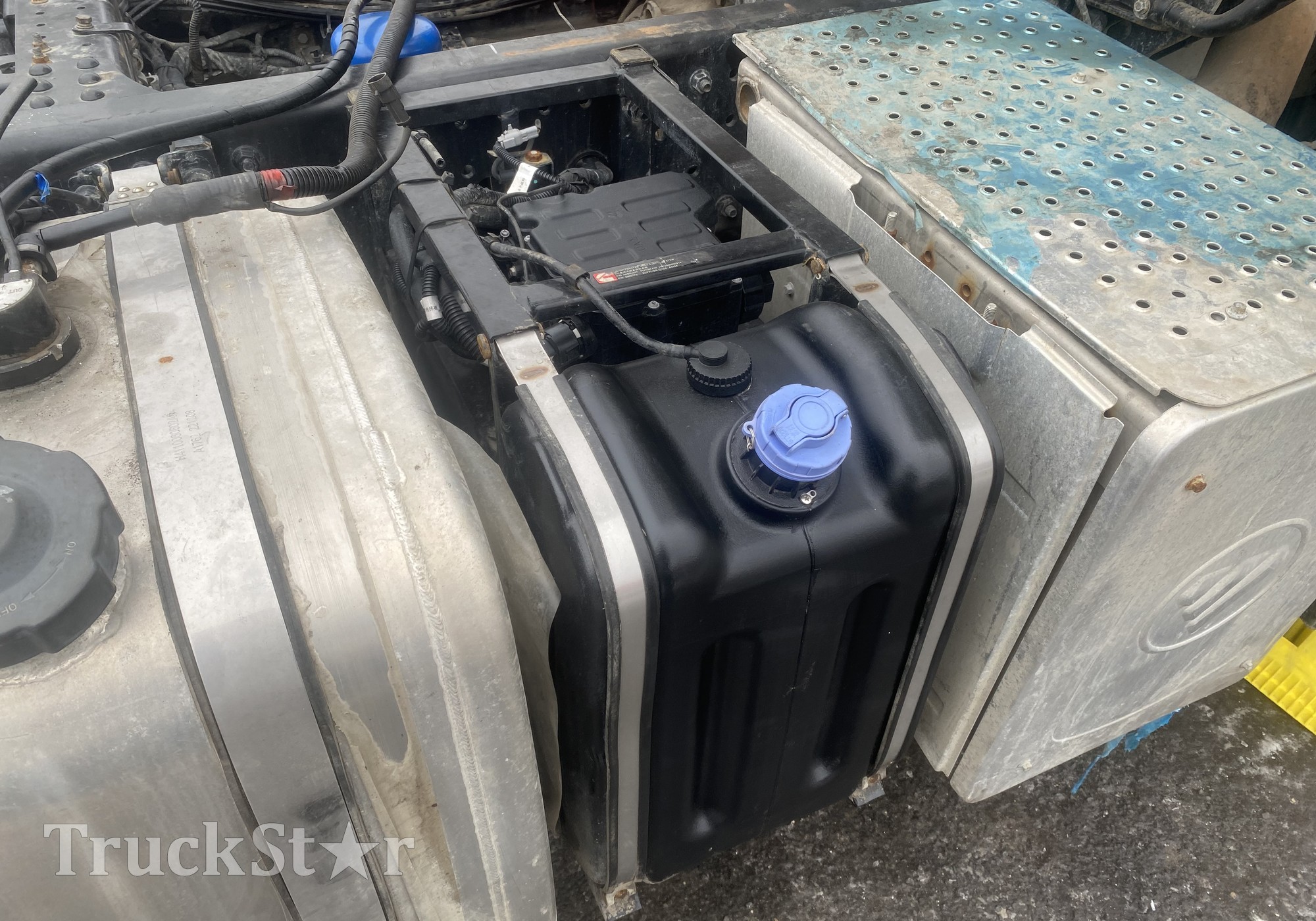 A059L545 Бак AdBlue 65L 2023г для Foton Auman EST