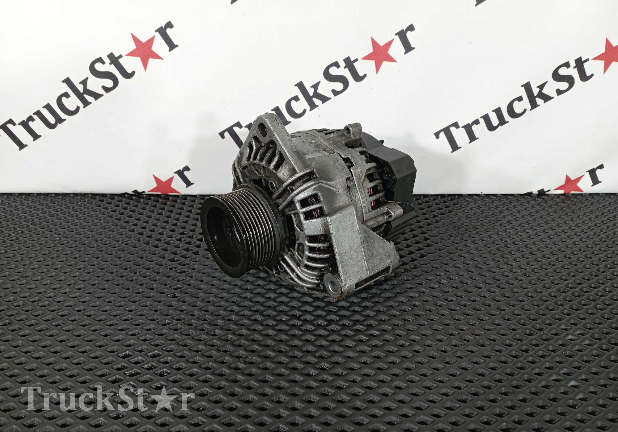 A0141545402 Генератор 100A для Mercedes-Benz Actros MP3 (с 2008)